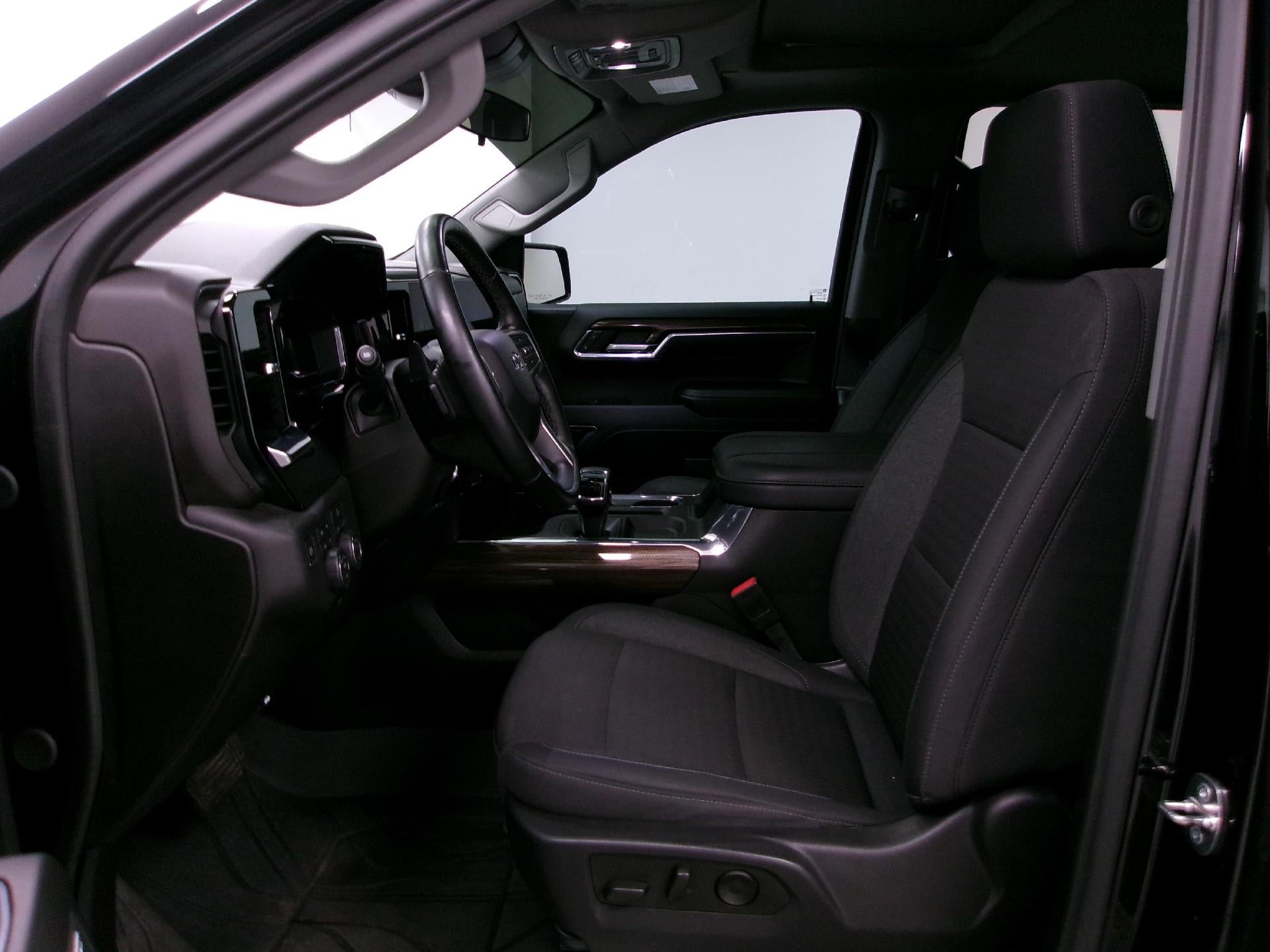2024 Chevrolet Silverado 1500 Crew Cab Standard Box 4-Wheel Drive RST