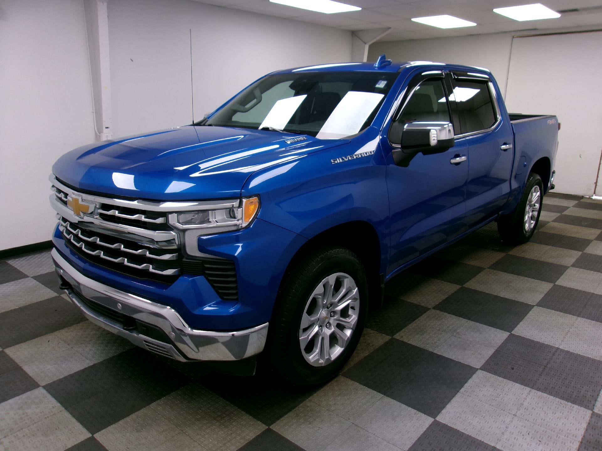 2024 Chevrolet Silverado 1500 Crew Cab Short Box 4-Wheel Drive LTZ
