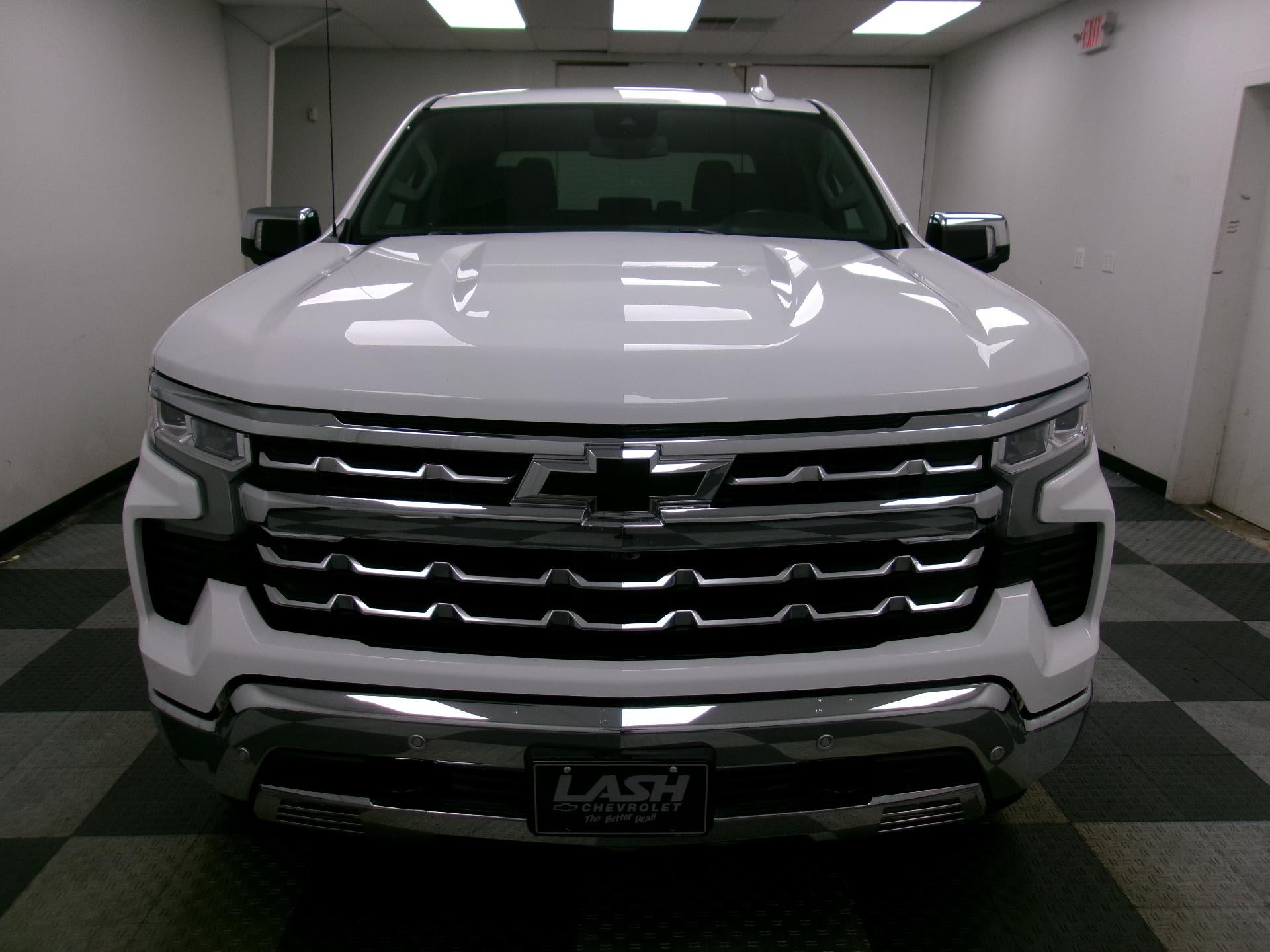 2023 Chevrolet Silverado 1500 Crew Cab Standard Box 4-Wheel Drive LTZ