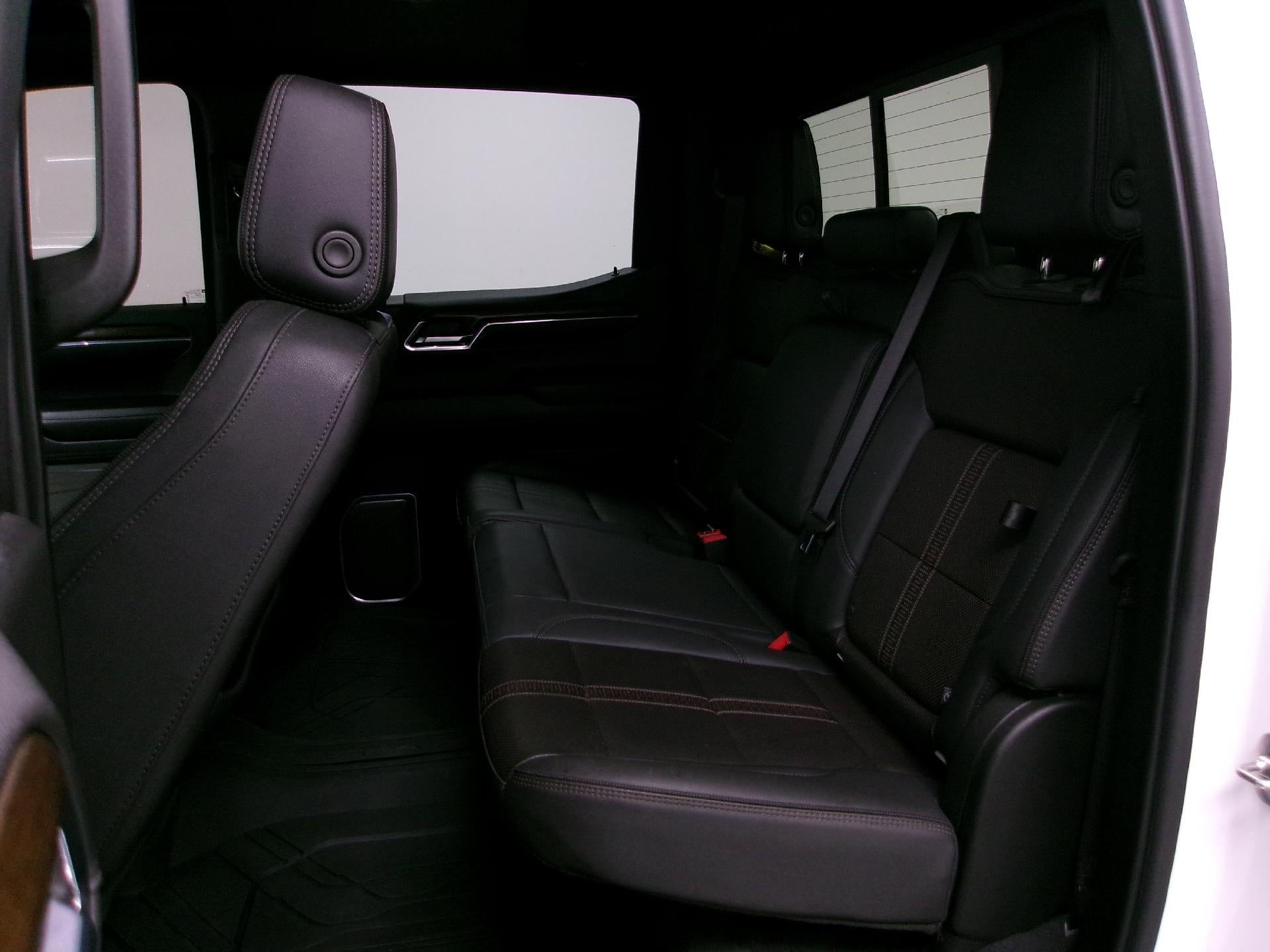 2024 Chevrolet Silverado 1500 Crew Cab Short Box 4-Wheel Drive High Country