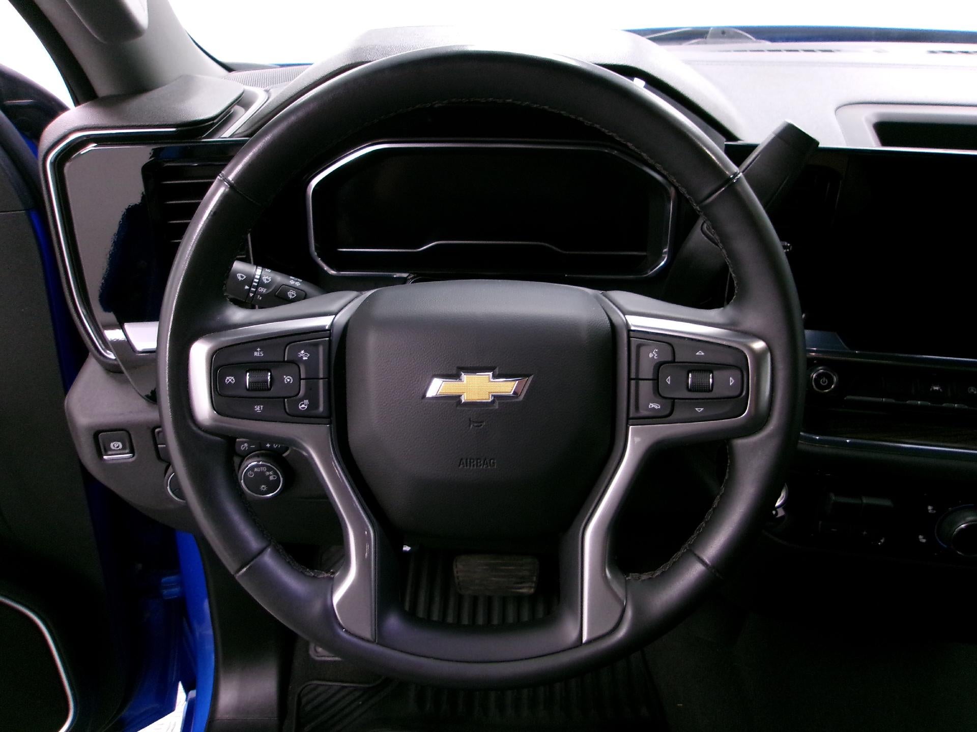 2025 Chevrolet Silverado 1500 Crew Cab Short Box 4-Wheel Drive LT 1LT