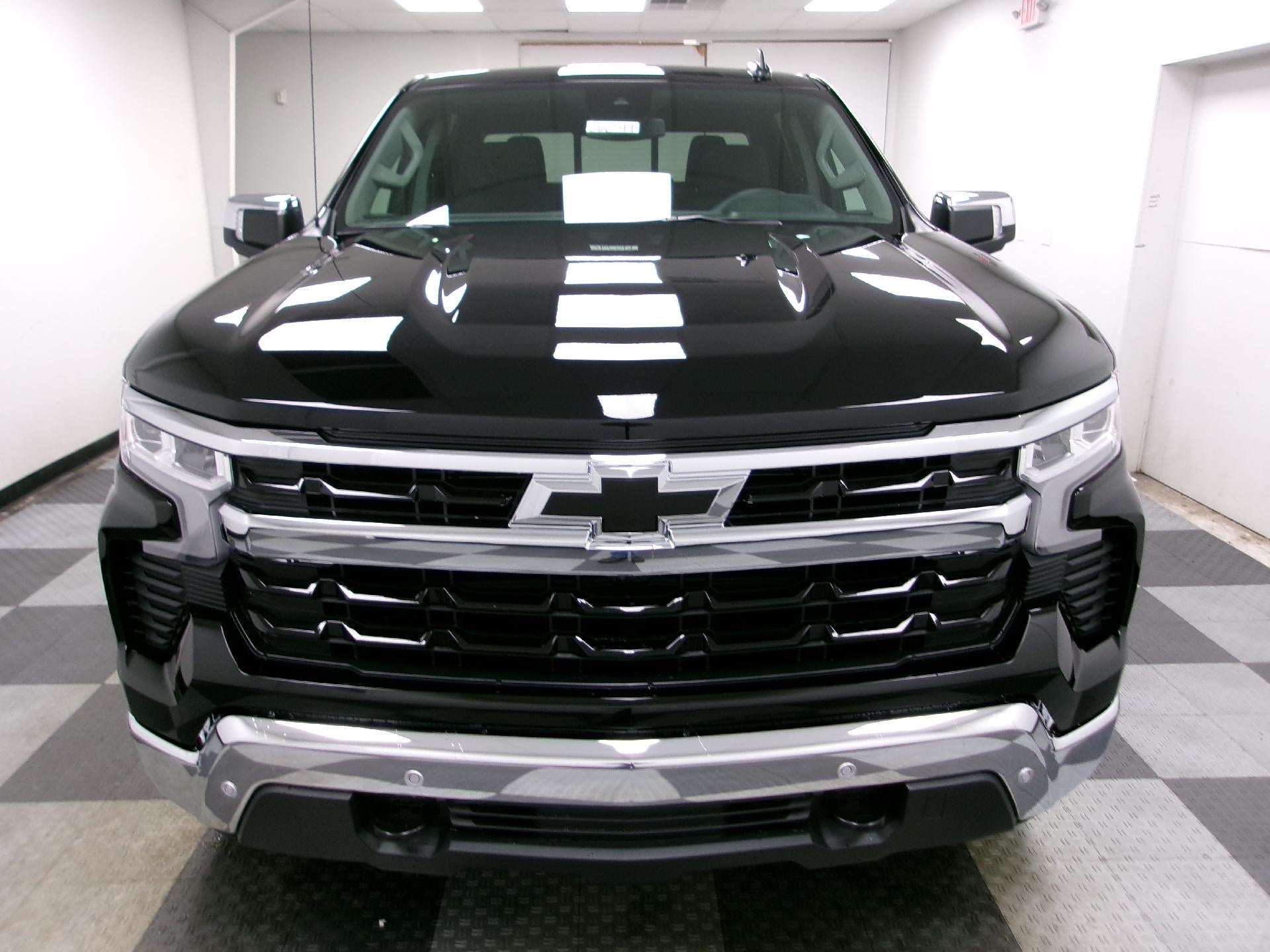 2026 Chevrolet Silverado 1500 Crew Cab Short Box 4-Wheel Drive LT 1LT