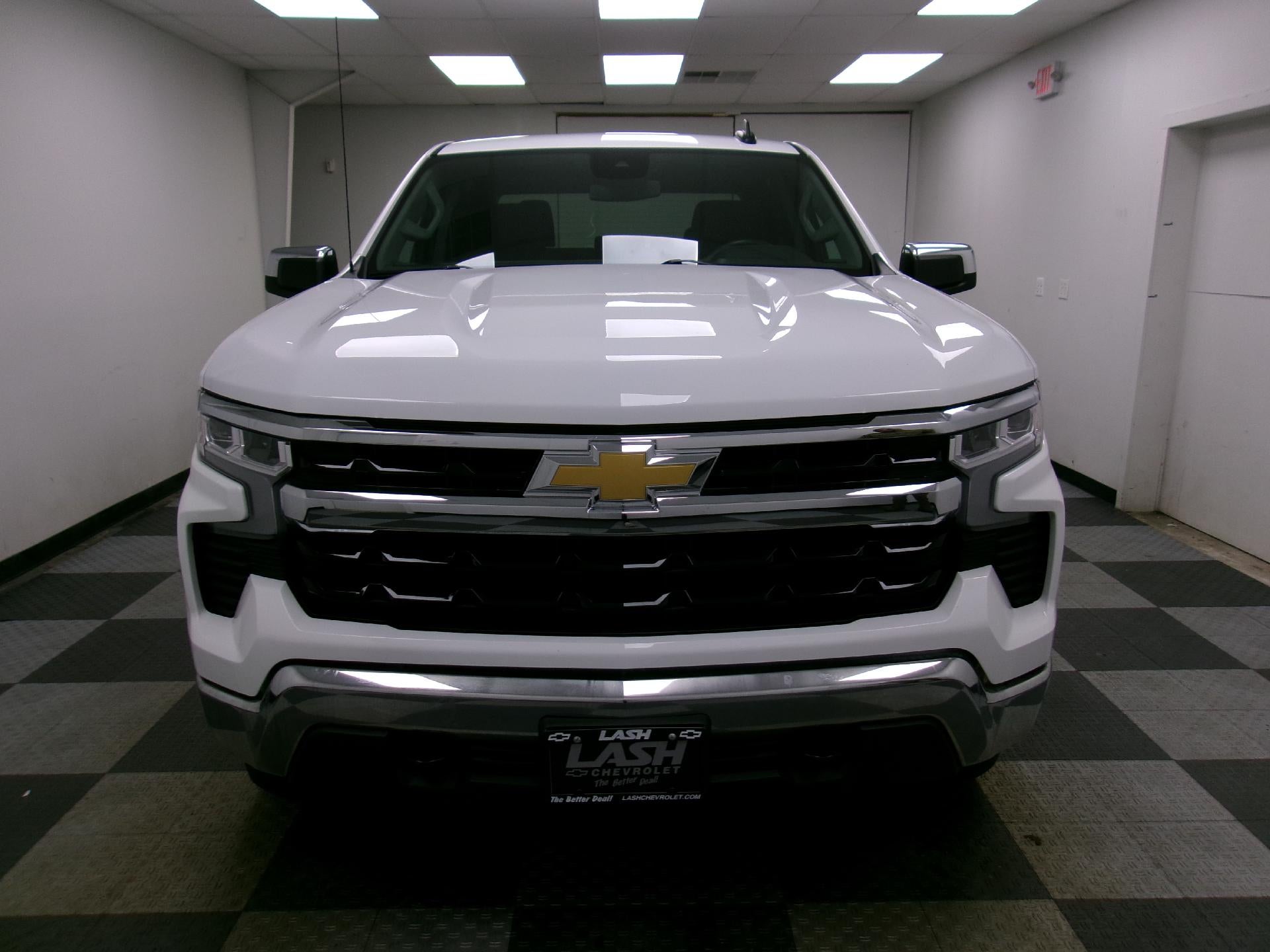 2025 Chevrolet Silverado 1500 Crew Cab Short Box 4-Wheel Drive LT 1LT