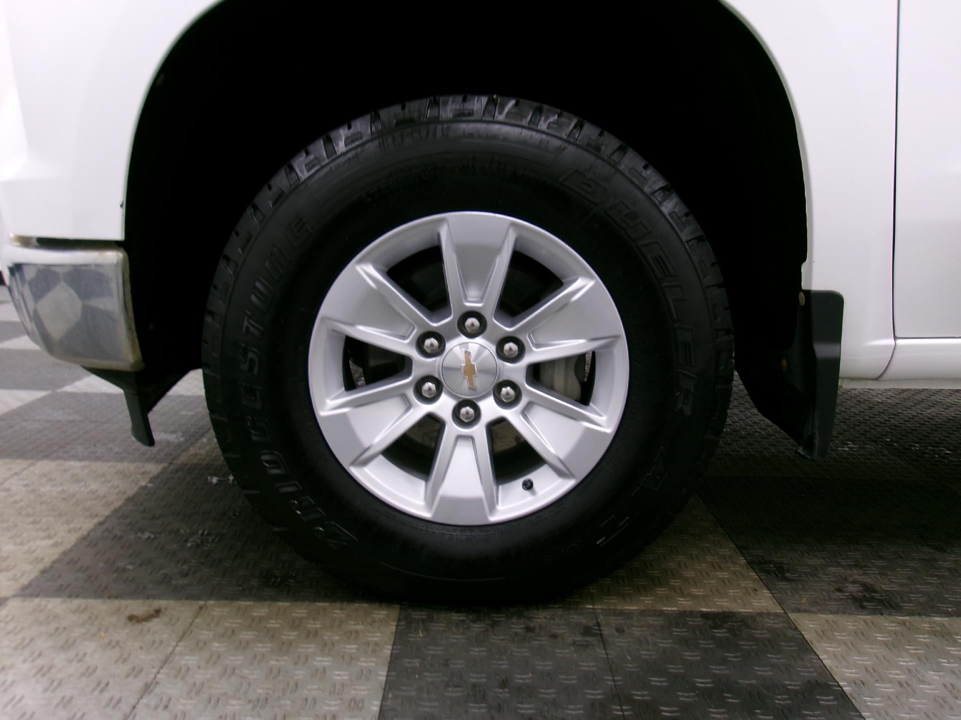 2025 Chevrolet Silverado 1500 Crew Cab Short Box 4-Wheel Drive LT 1LT