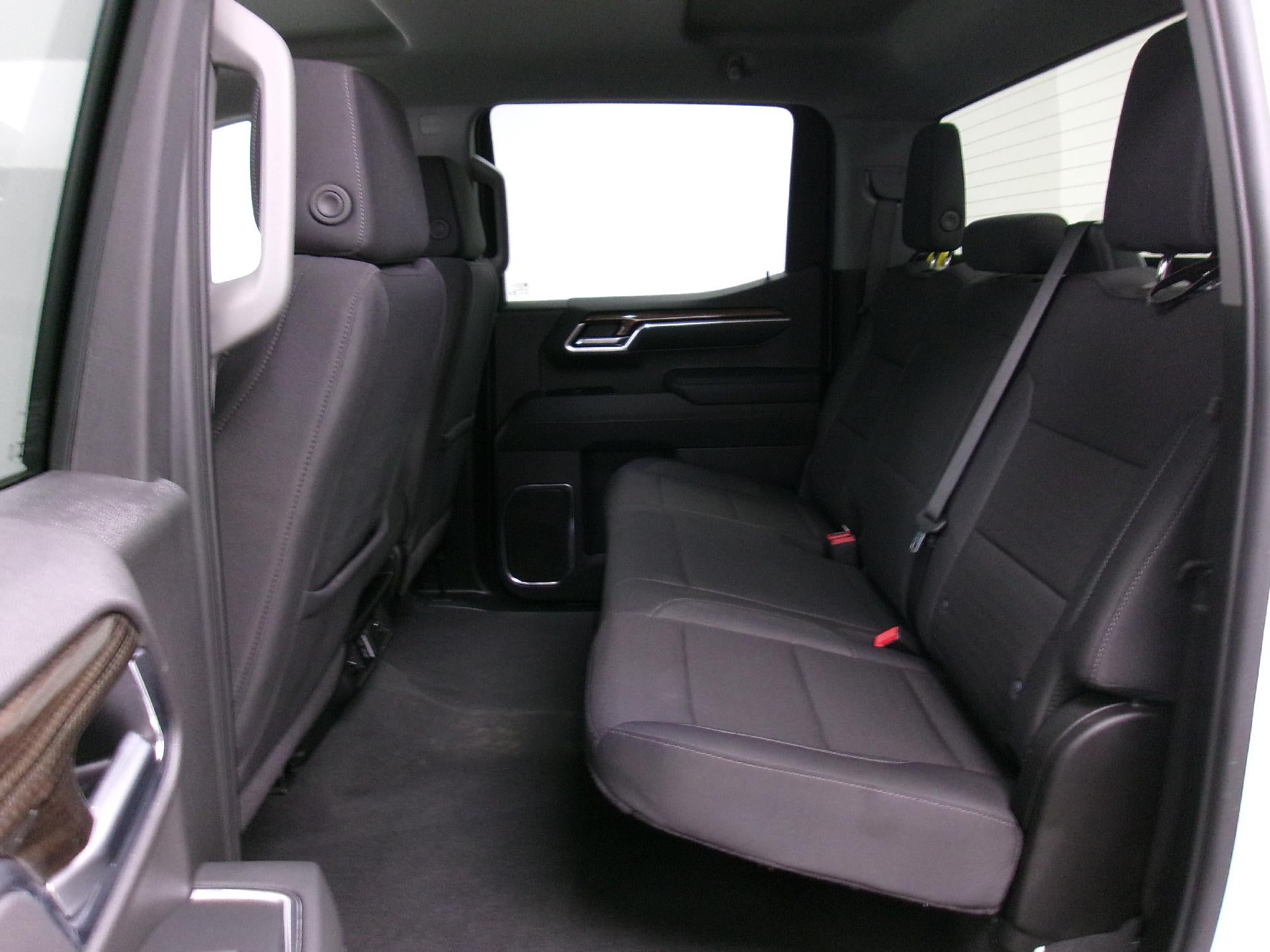 2025 Chevrolet Silverado 1500 Crew Cab Short Box 4-Wheel Drive LT 1LT