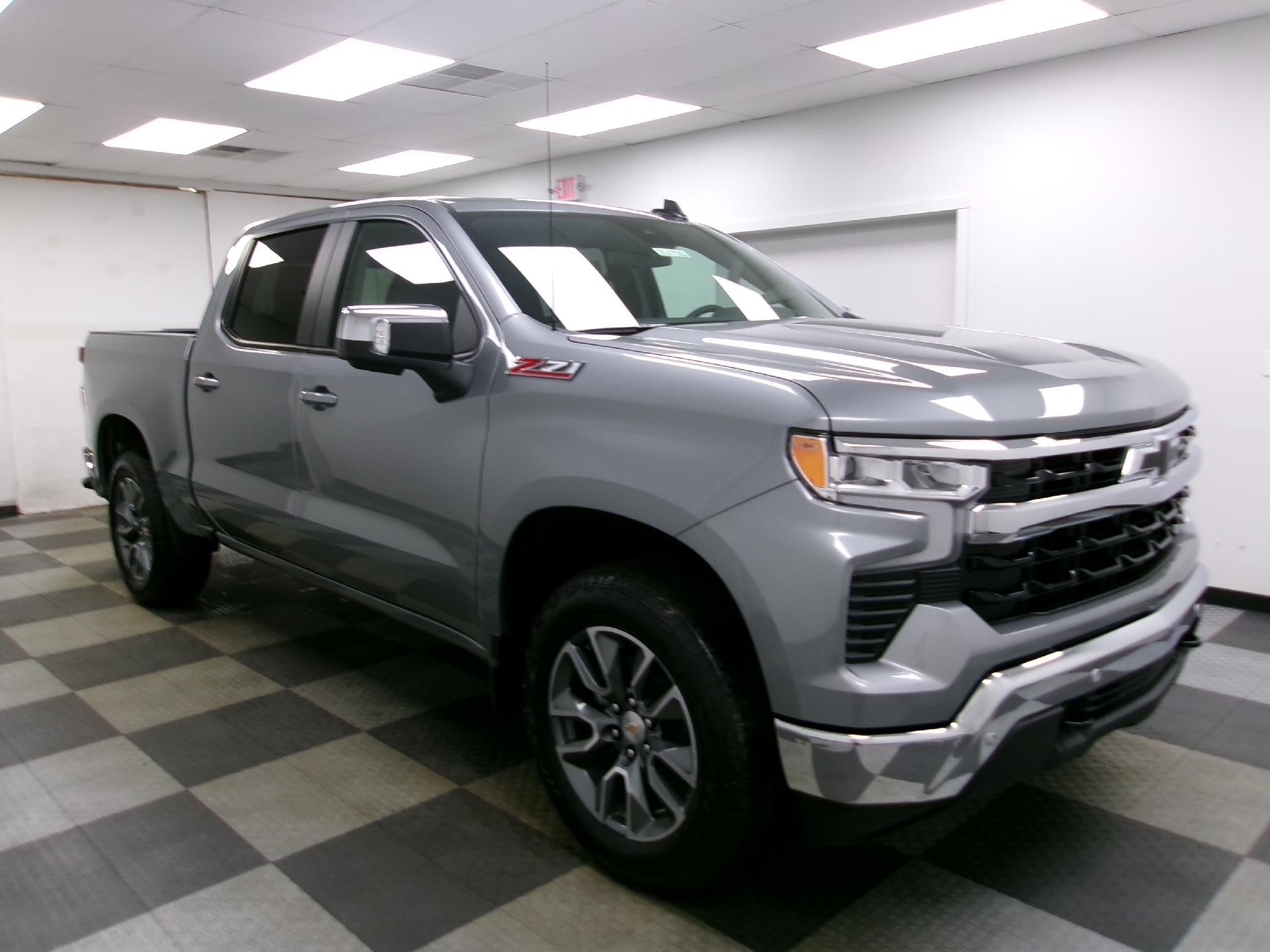2026 Chevrolet Silverado 1500 Crew Cab Short Box 4-Wheel Drive LT 1LT