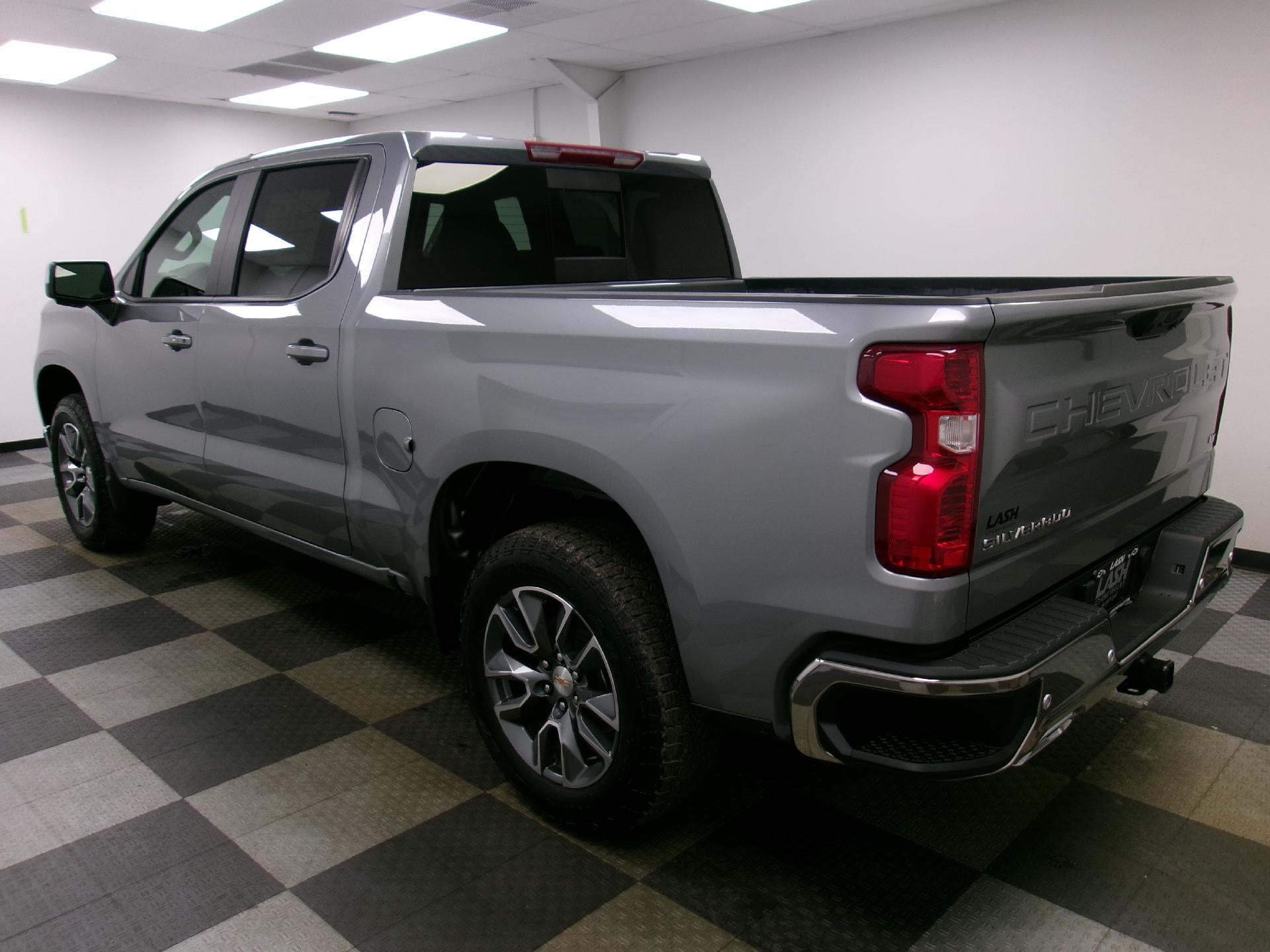 2026 Chevrolet Silverado 1500 Crew Cab Short Box 4-Wheel Drive LT 1LT