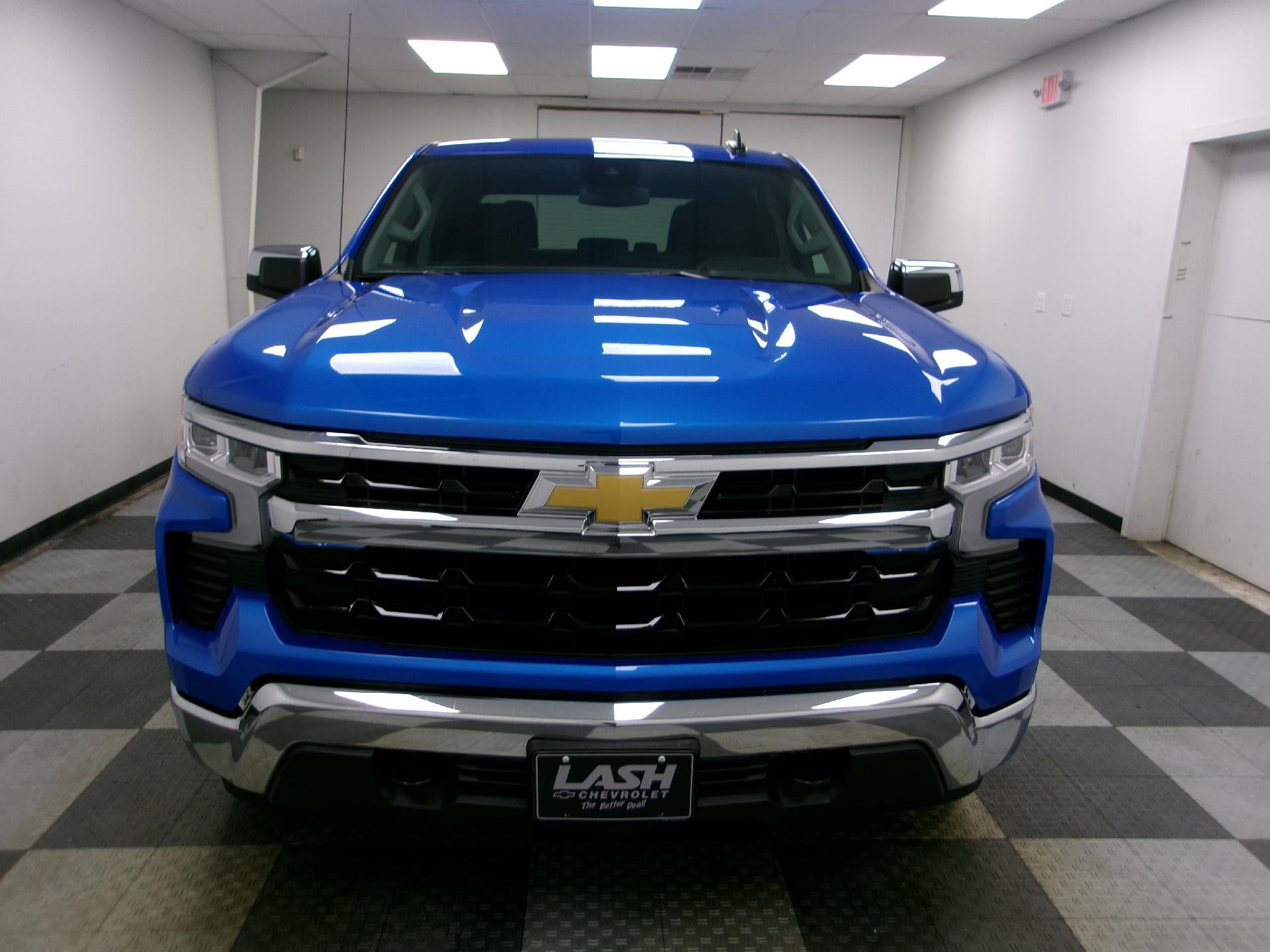 2025 Chevrolet Silverado 1500 Crew Cab Short Box 4-Wheel Drive LT 1LT