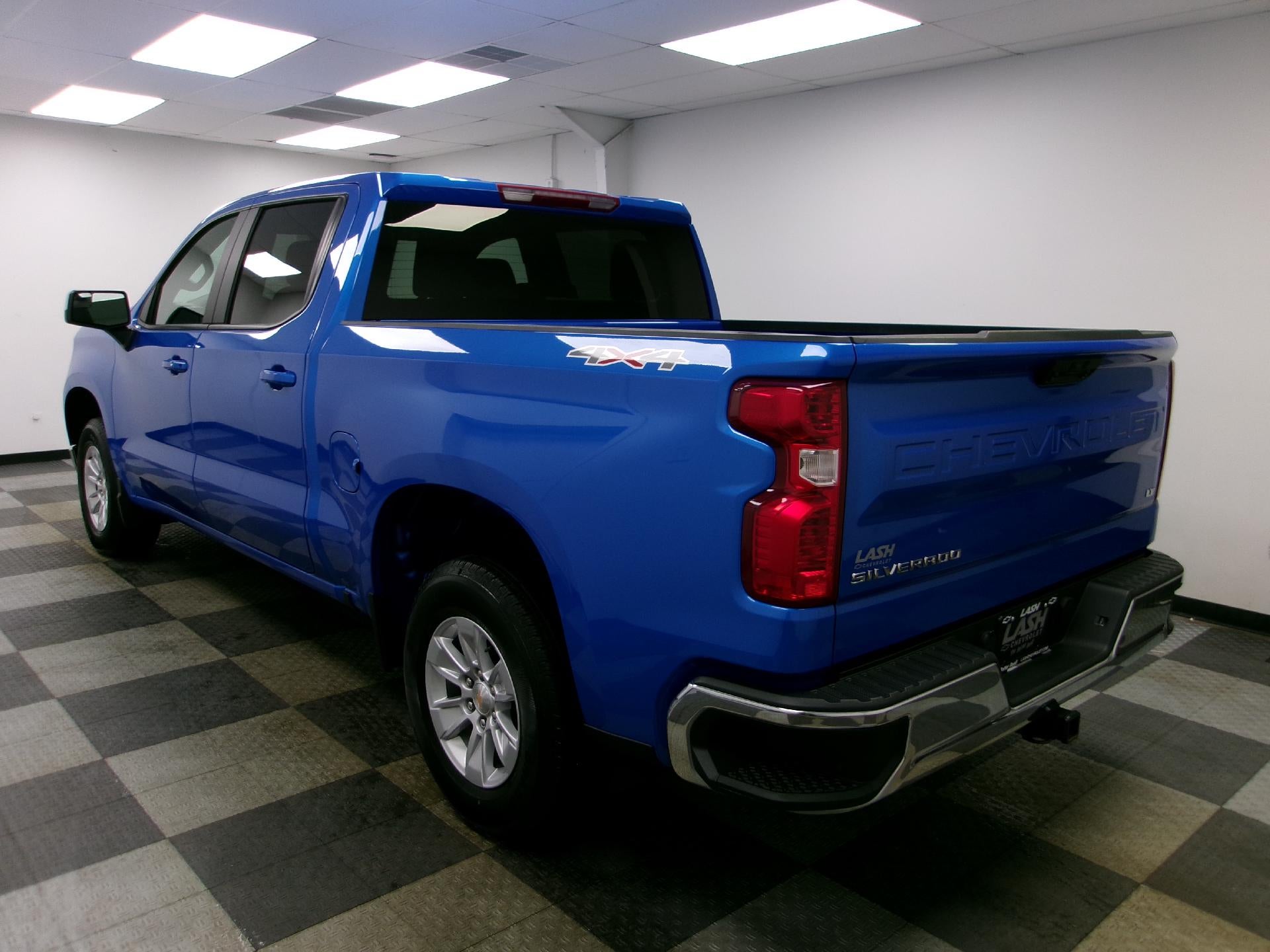 2025 Chevrolet Silverado 1500 Crew Cab Short Box 4-Wheel Drive LT 1LT