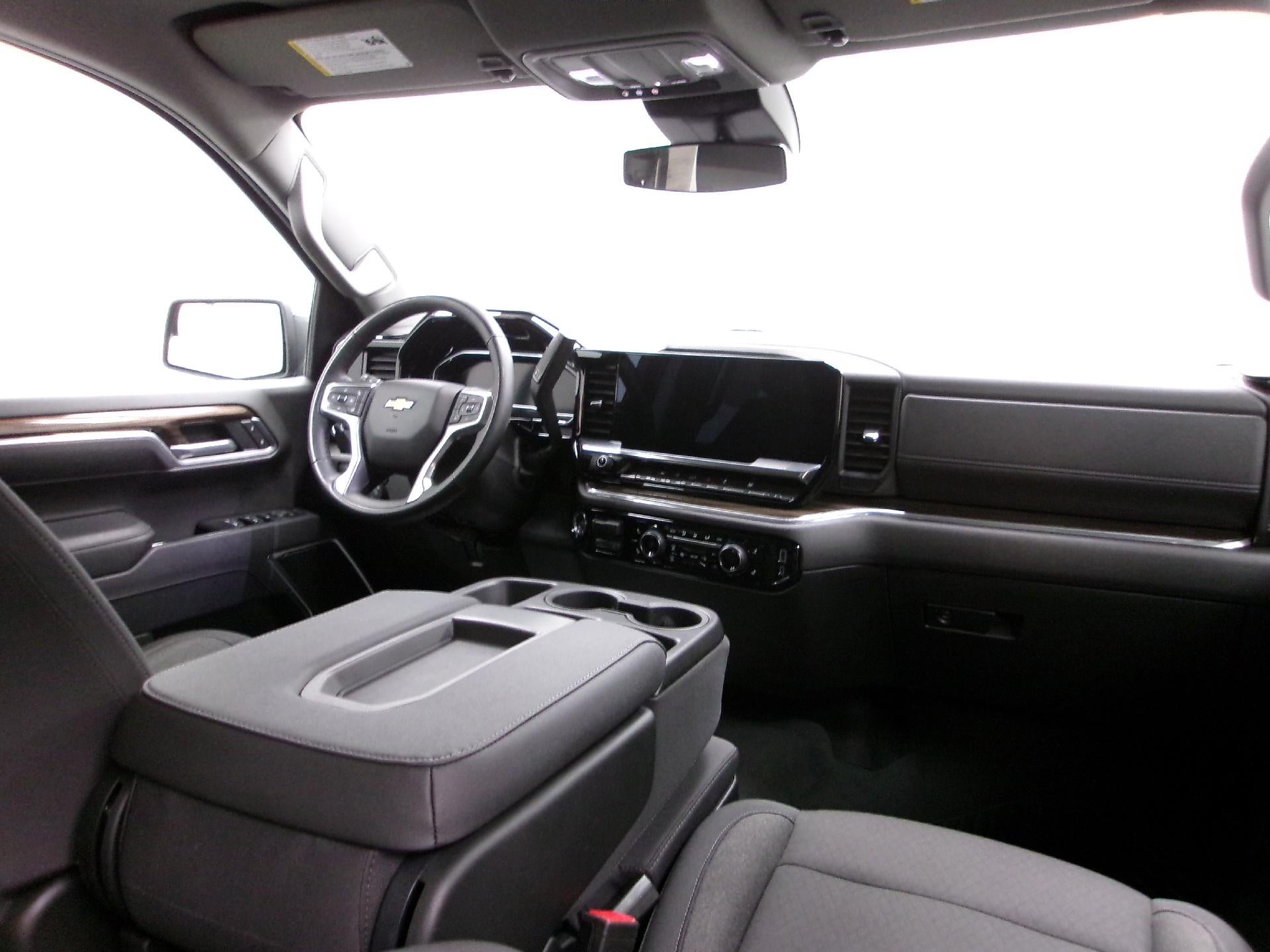 2025 Chevrolet Silverado 1500 Crew Cab Short Box 4-Wheel Drive LT 1LT