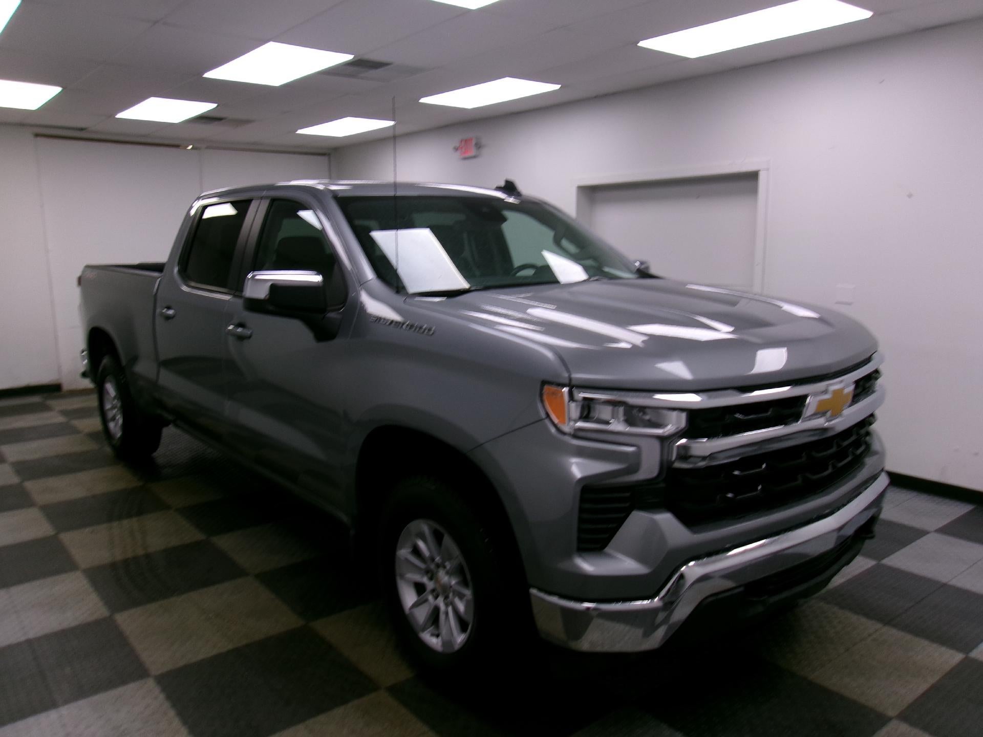 2025 Chevrolet Silverado 1500 Crew Cab Standard Box 4-Wheel Drive LT