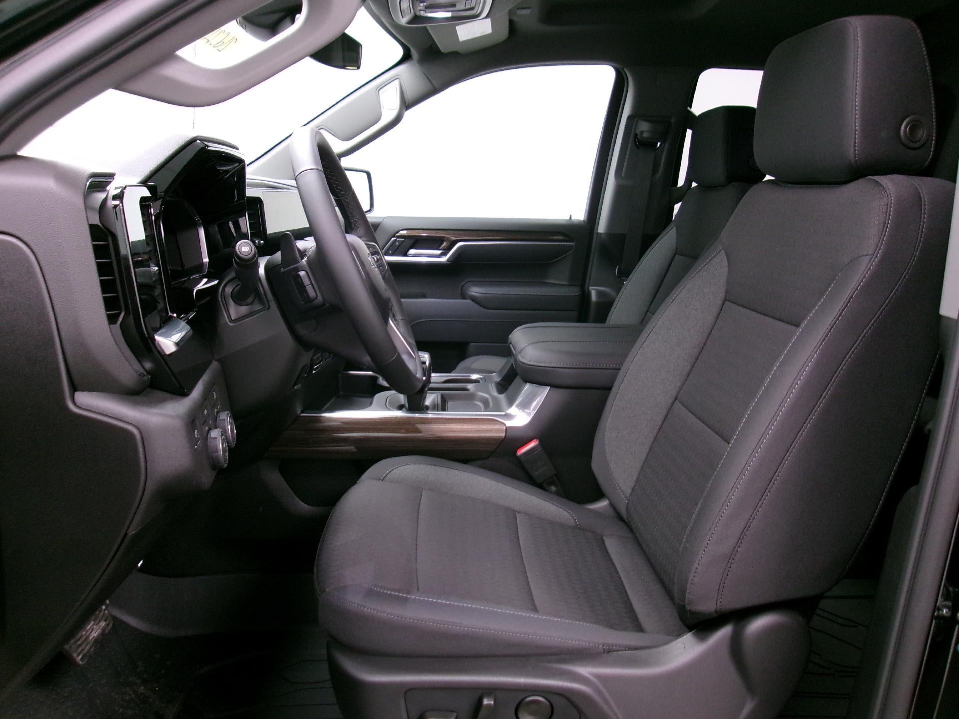 2026 Chevrolet Silverado 1500 Crew Cab Short Box 4-Wheel Drive RST