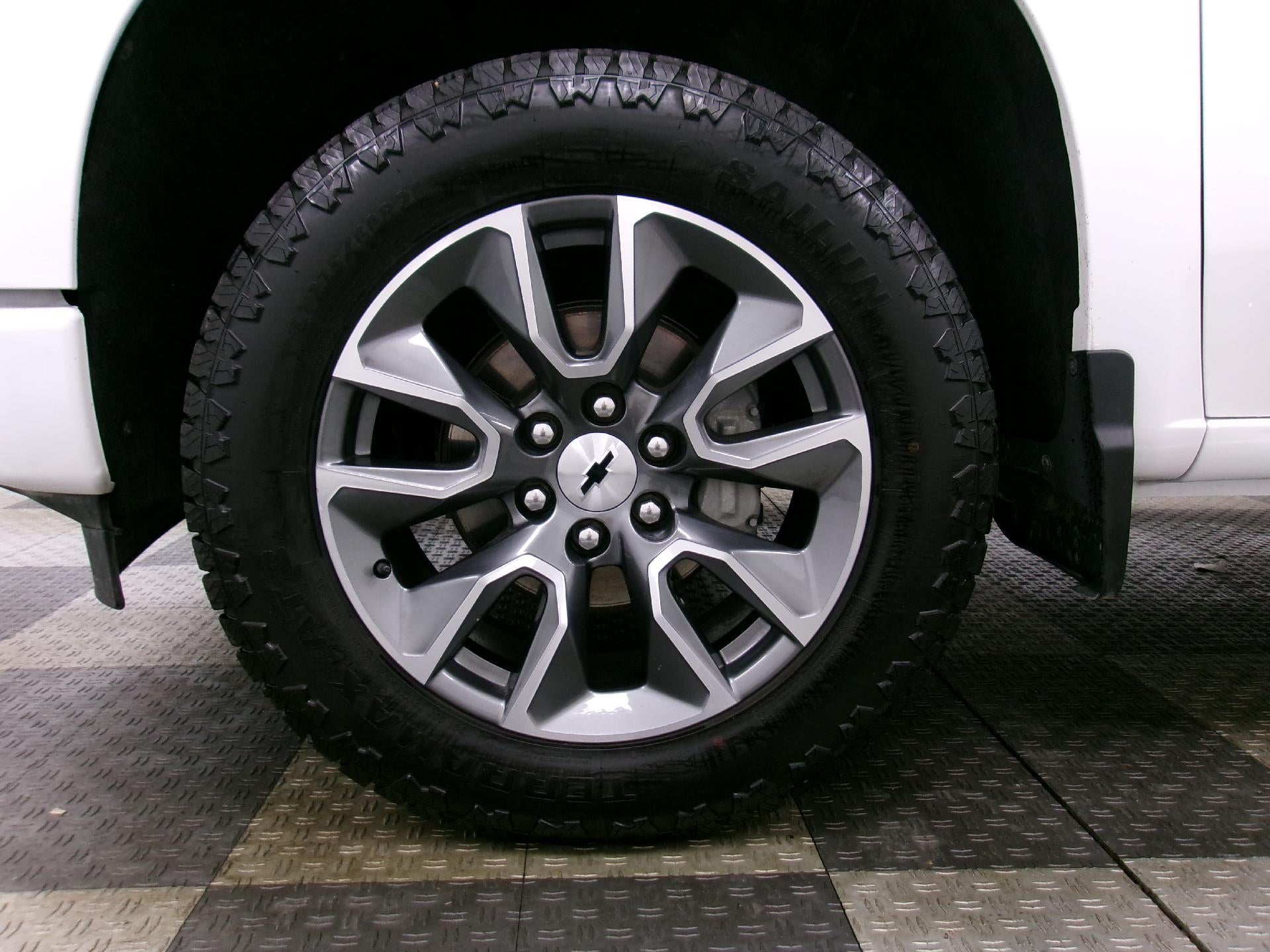 2025 Chevrolet Silverado 1500 Crew Cab Standard Box 4-Wheel Drive RST