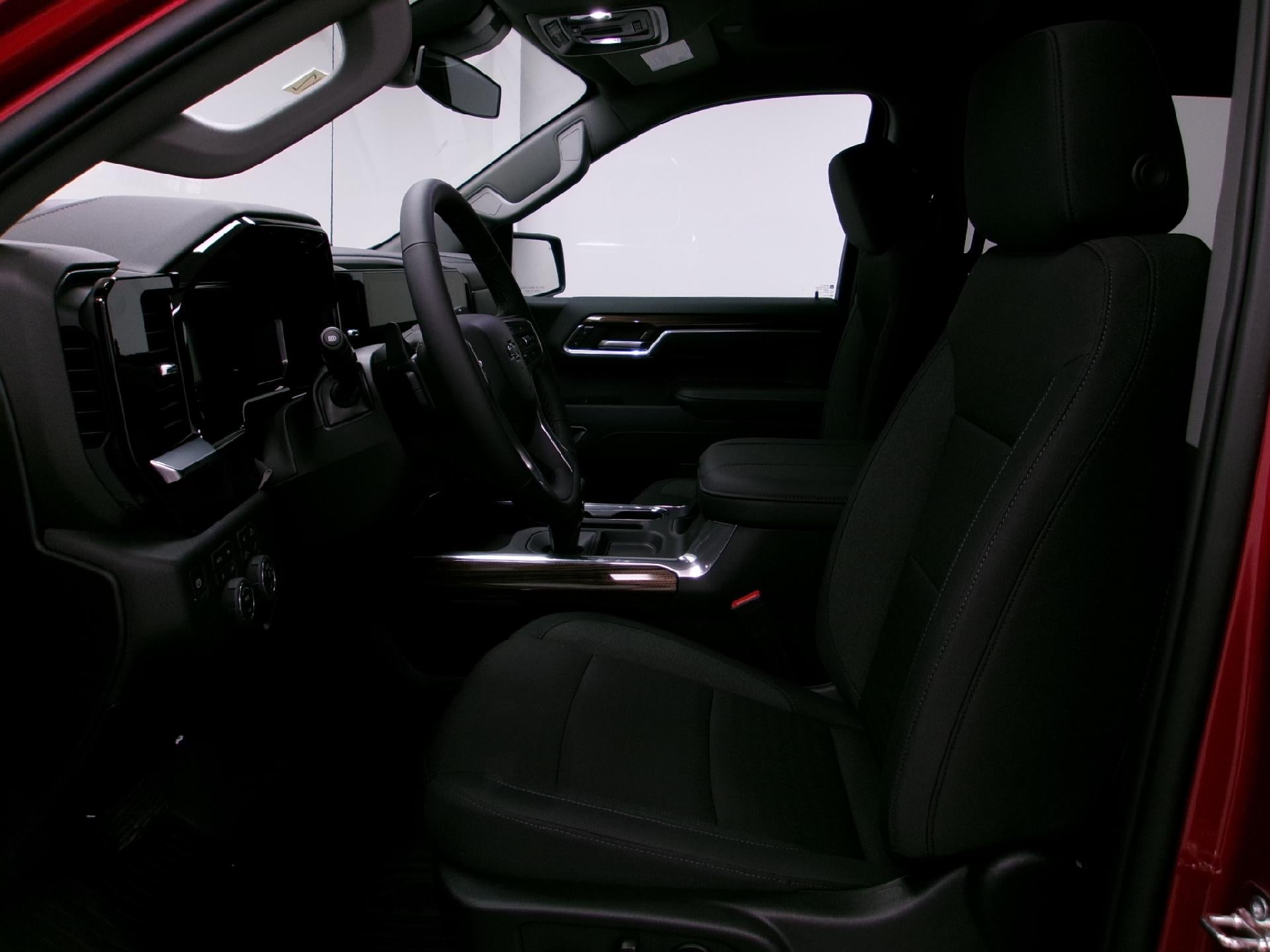 2026 Chevrolet Silverado 1500 Crew Cab Short Box 4-Wheel Drive RST