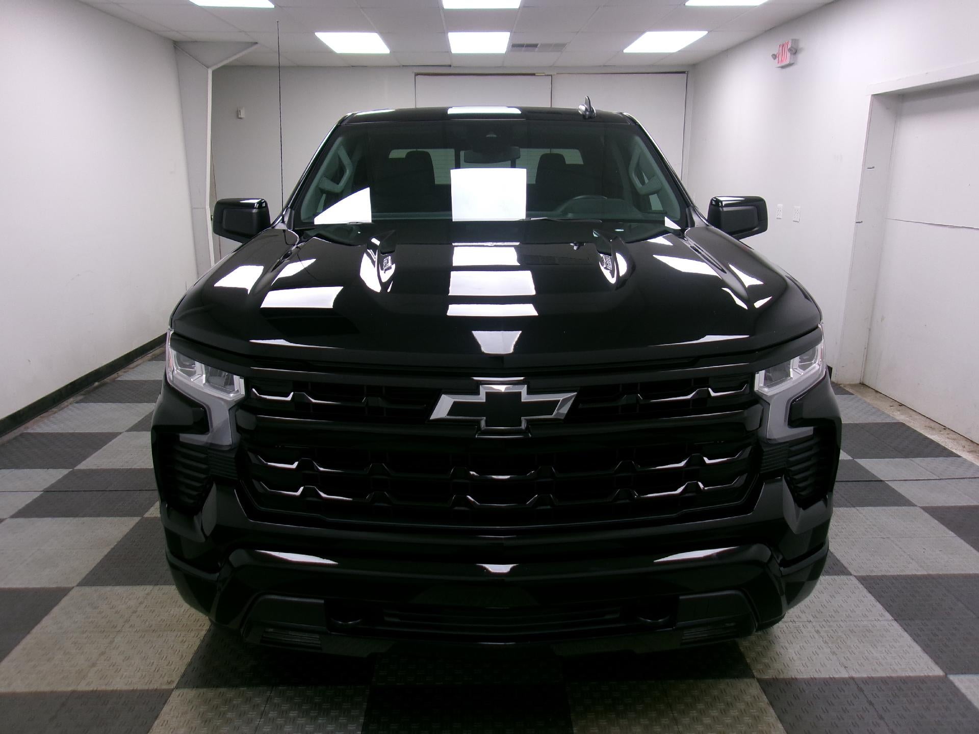 2025 Chevrolet Silverado 1500 Crew Cab Standard Box 4-Wheel Drive RST