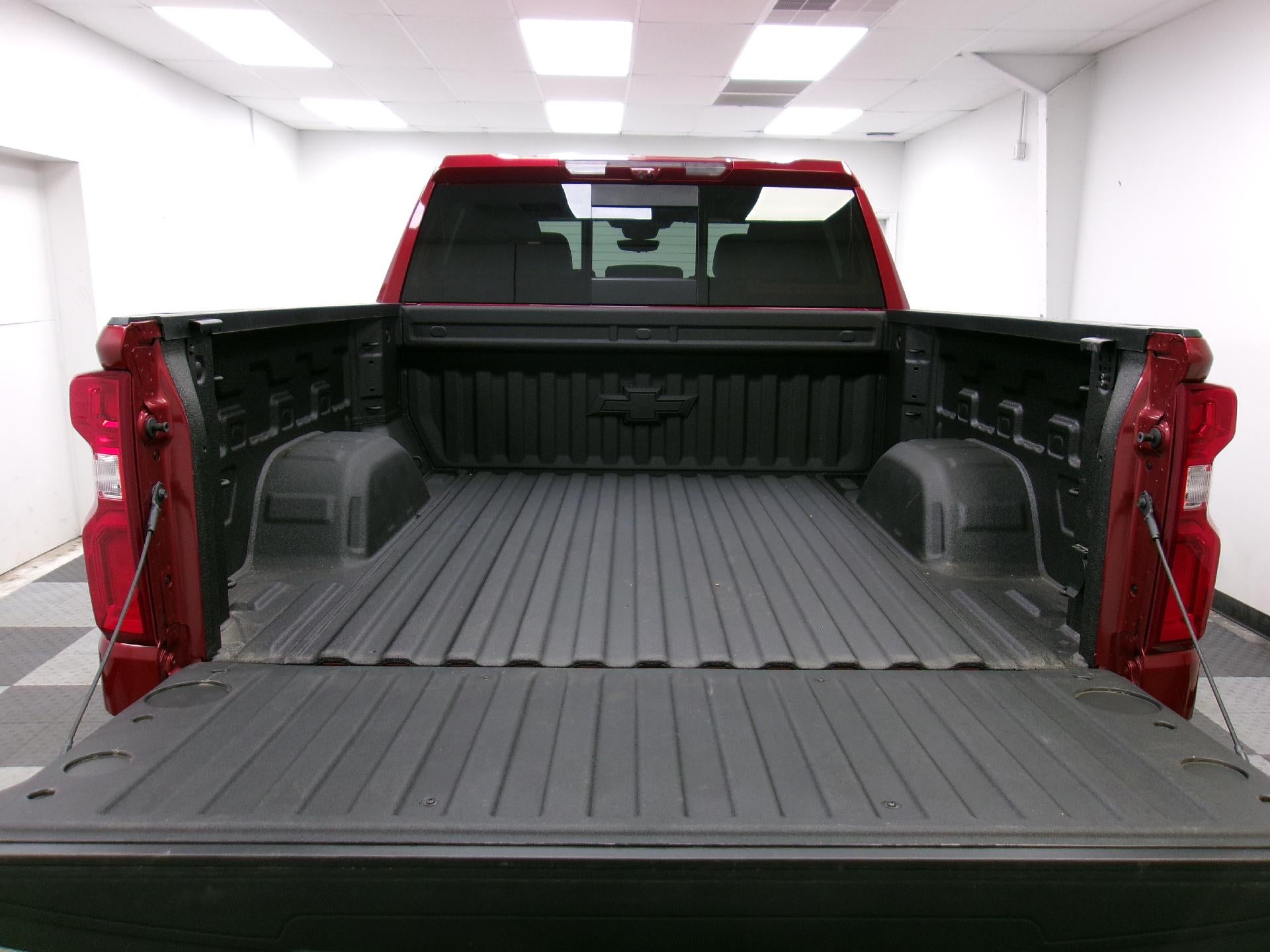 2025 Chevrolet Silverado 1500 Crew Cab Short Box 4-Wheel Drive High Country