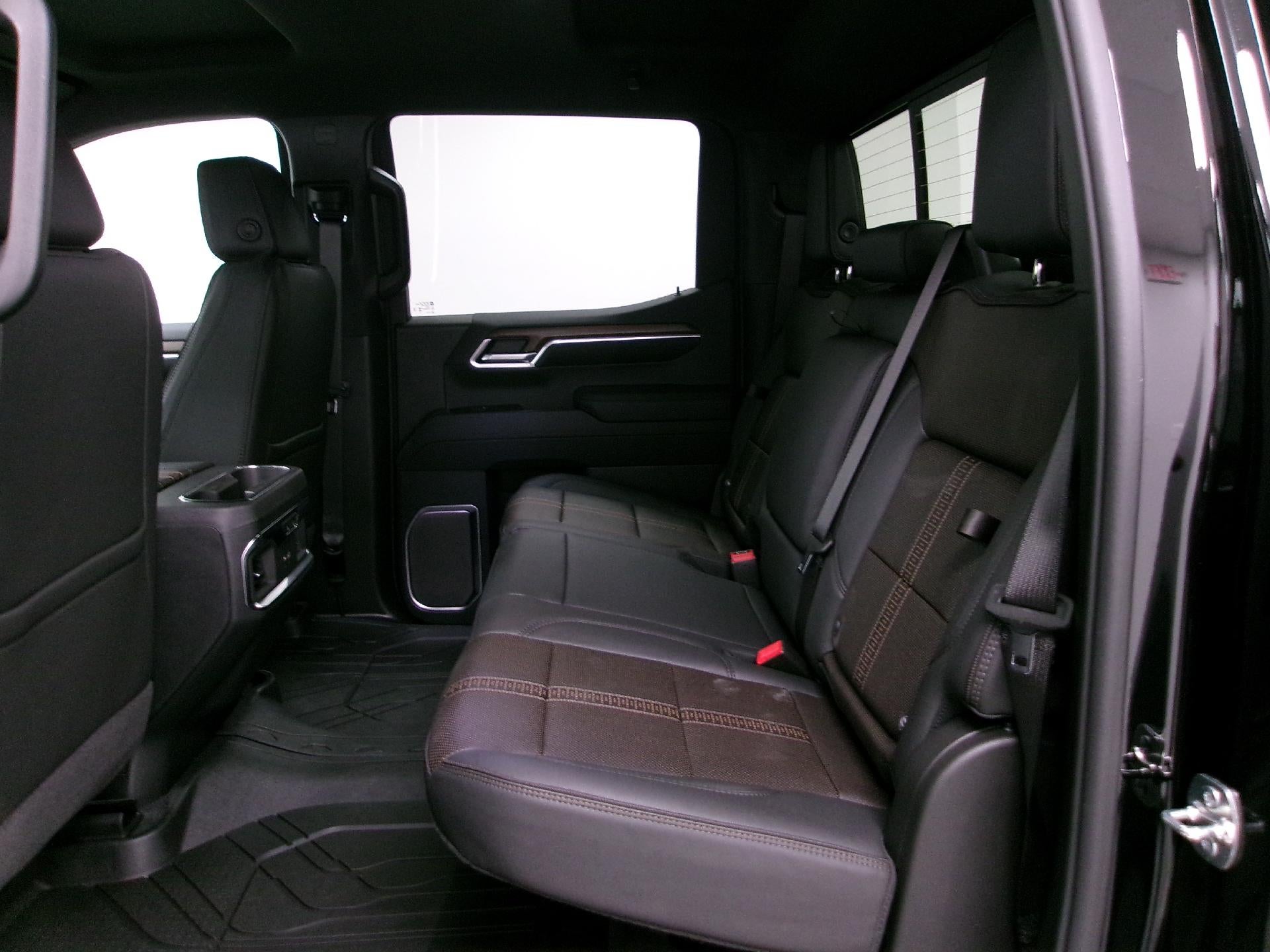 2026 Chevrolet Silverado 1500 Crew Cab Short Box 4-Wheel Drive High Country