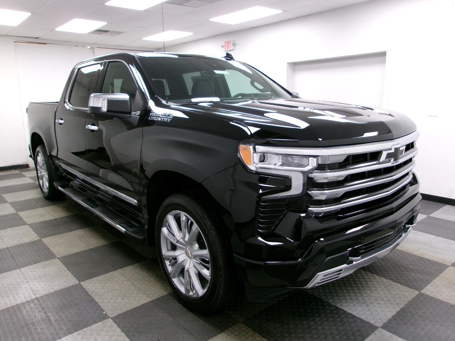 2026 Chevrolet Silverado 1500 Crew Cab Short Box 4-Wheel Drive High Country