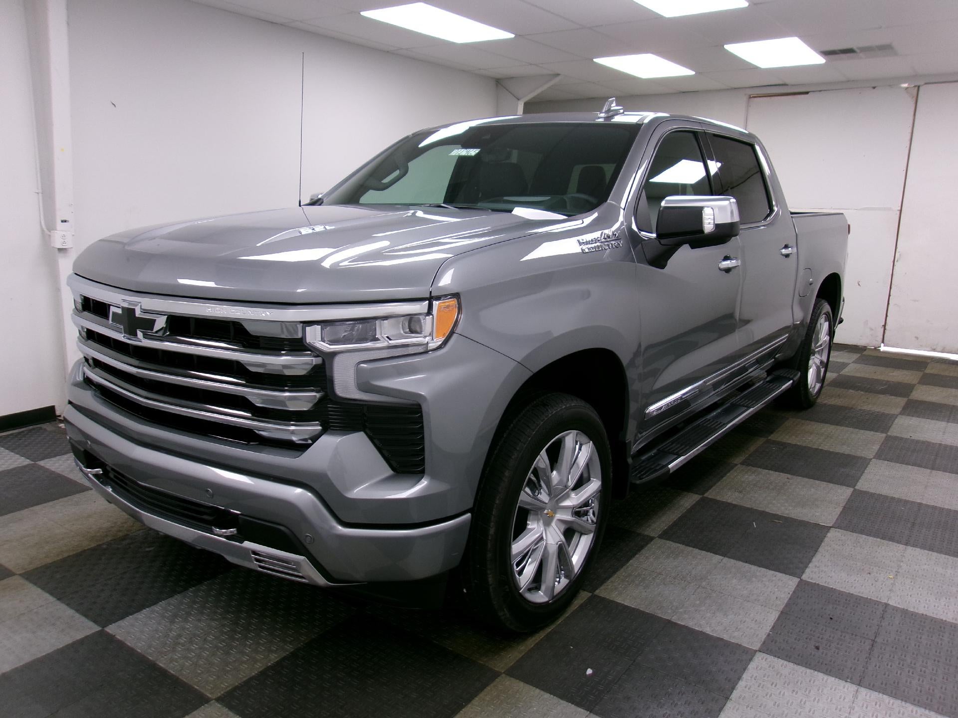 2026 Chevrolet Silverado 1500 Crew Cab Short Box 4-Wheel Drive High Country