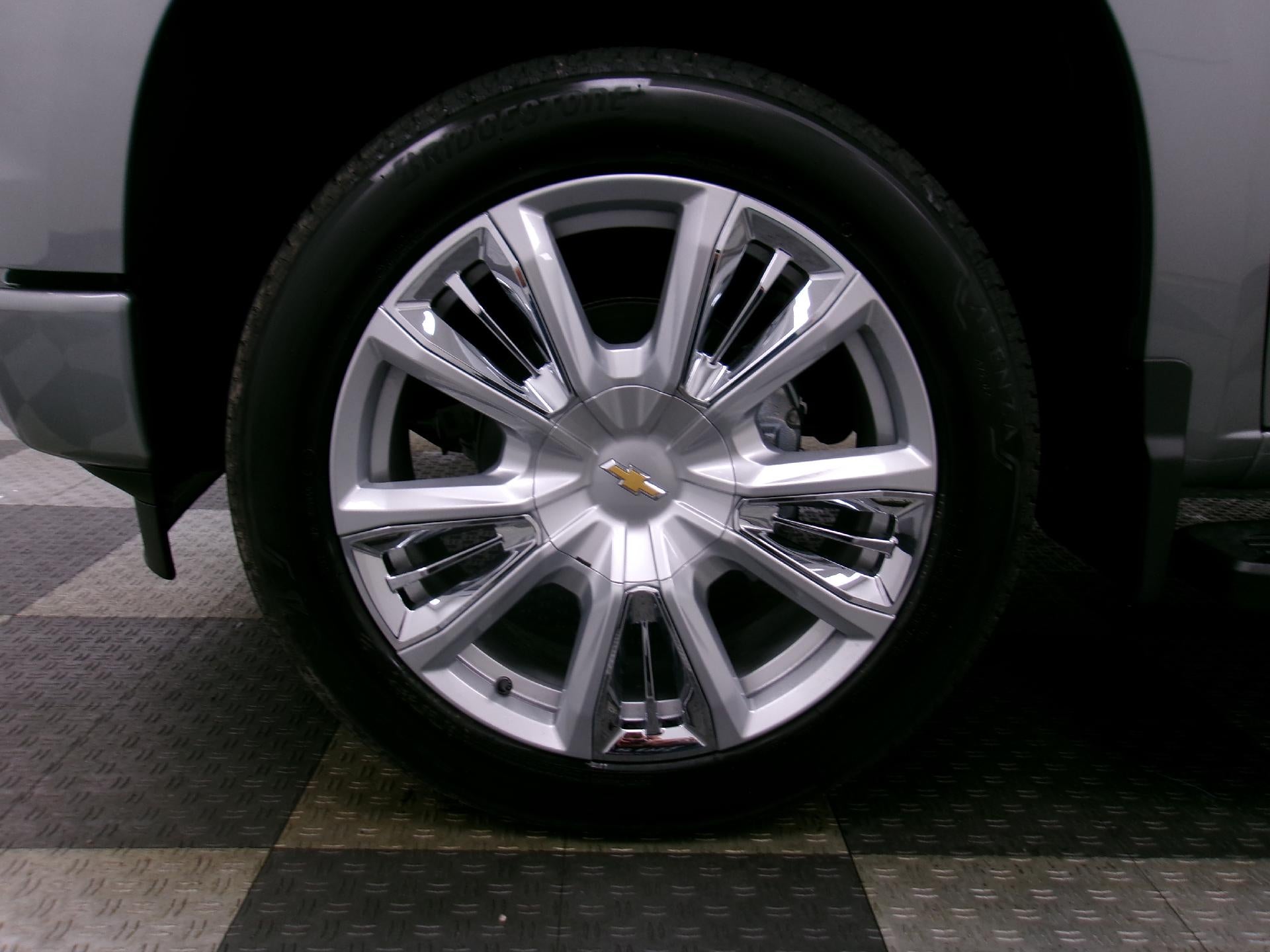 2026 Chevrolet Silverado 1500 Crew Cab Short Box 4-Wheel Drive High Country