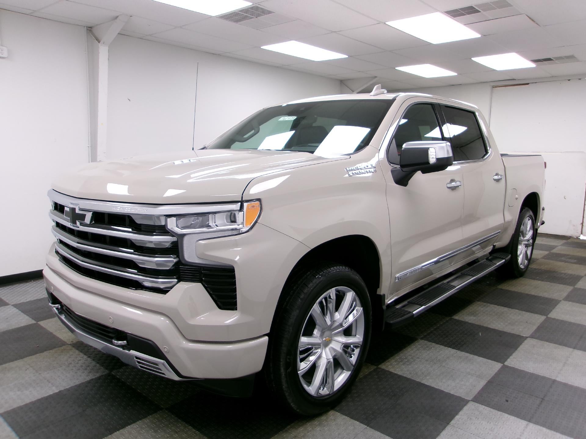 2026 Chevrolet Silverado 1500 Crew Cab Short Box 4-Wheel Drive High Country