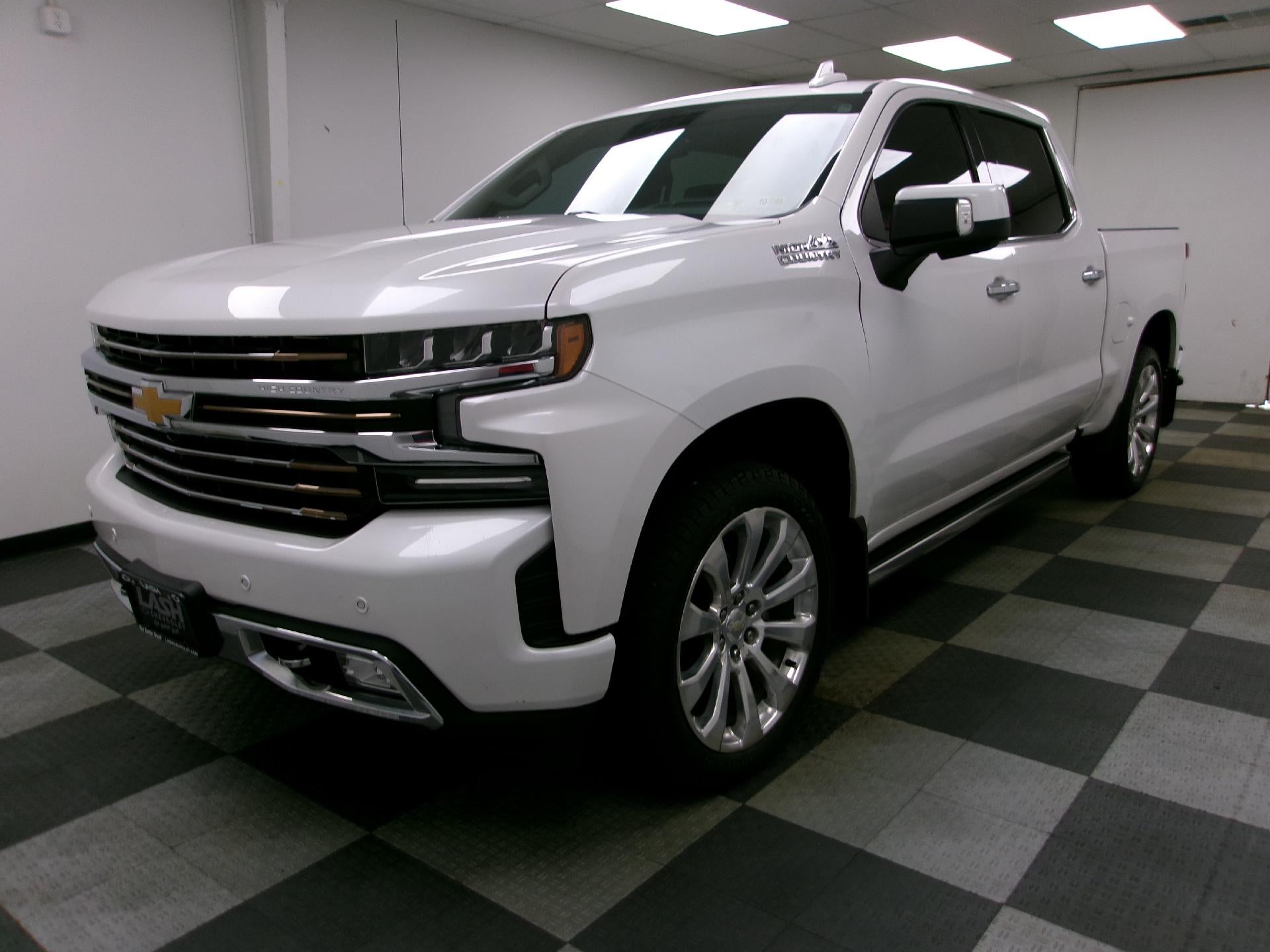 2019 Chevrolet Silverado 1500 Crew Cab Short Box 4-Wheel Drive High Country