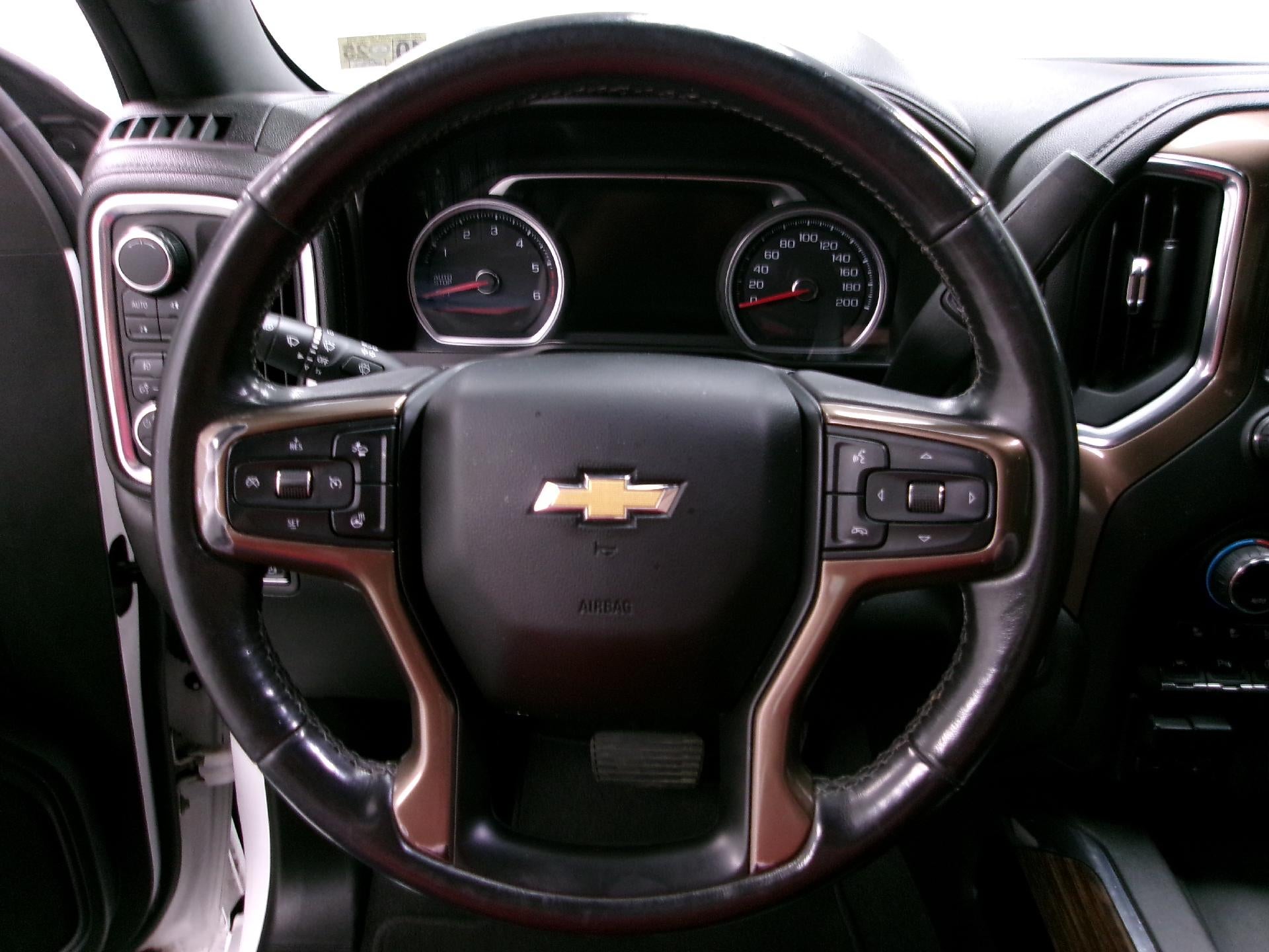 2019 Chevrolet Silverado 1500 Crew Cab Short Box 4-Wheel Drive High Country