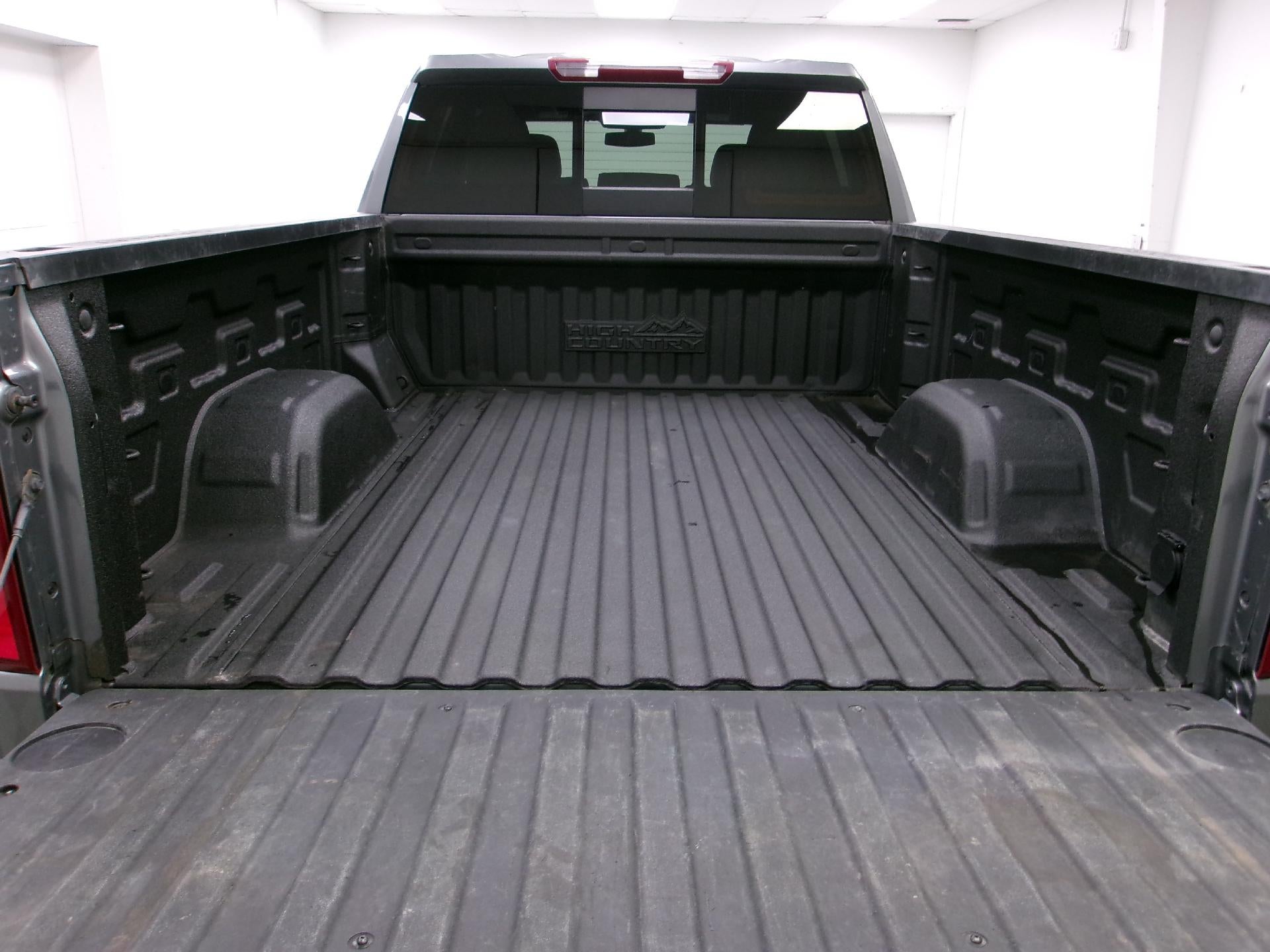 2022 Chevrolet Silverado 1500 LTD Crew Cab Standard Box 4-Wheel Drive High Country