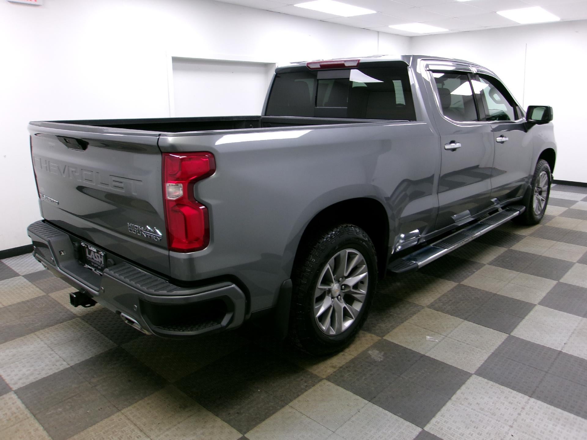 2022 Chevrolet Silverado 1500 LTD Crew Cab Standard Box 4-Wheel Drive High Country