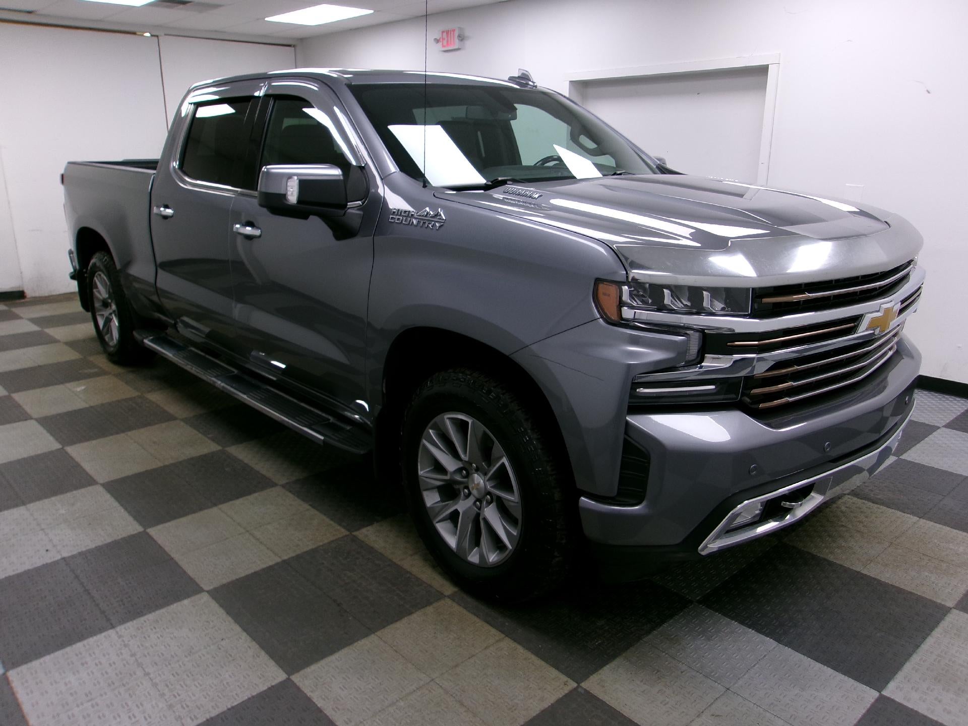 2022 Chevrolet Silverado 1500 LTD Crew Cab Standard Box 4-Wheel Drive High Country