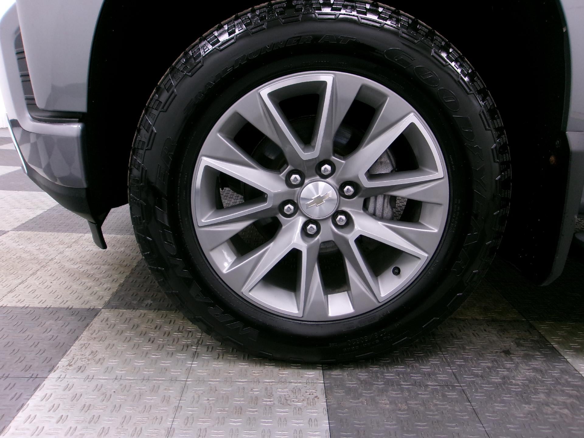 2022 Chevrolet Silverado 1500 LTD Crew Cab Standard Box 4-Wheel Drive High Country