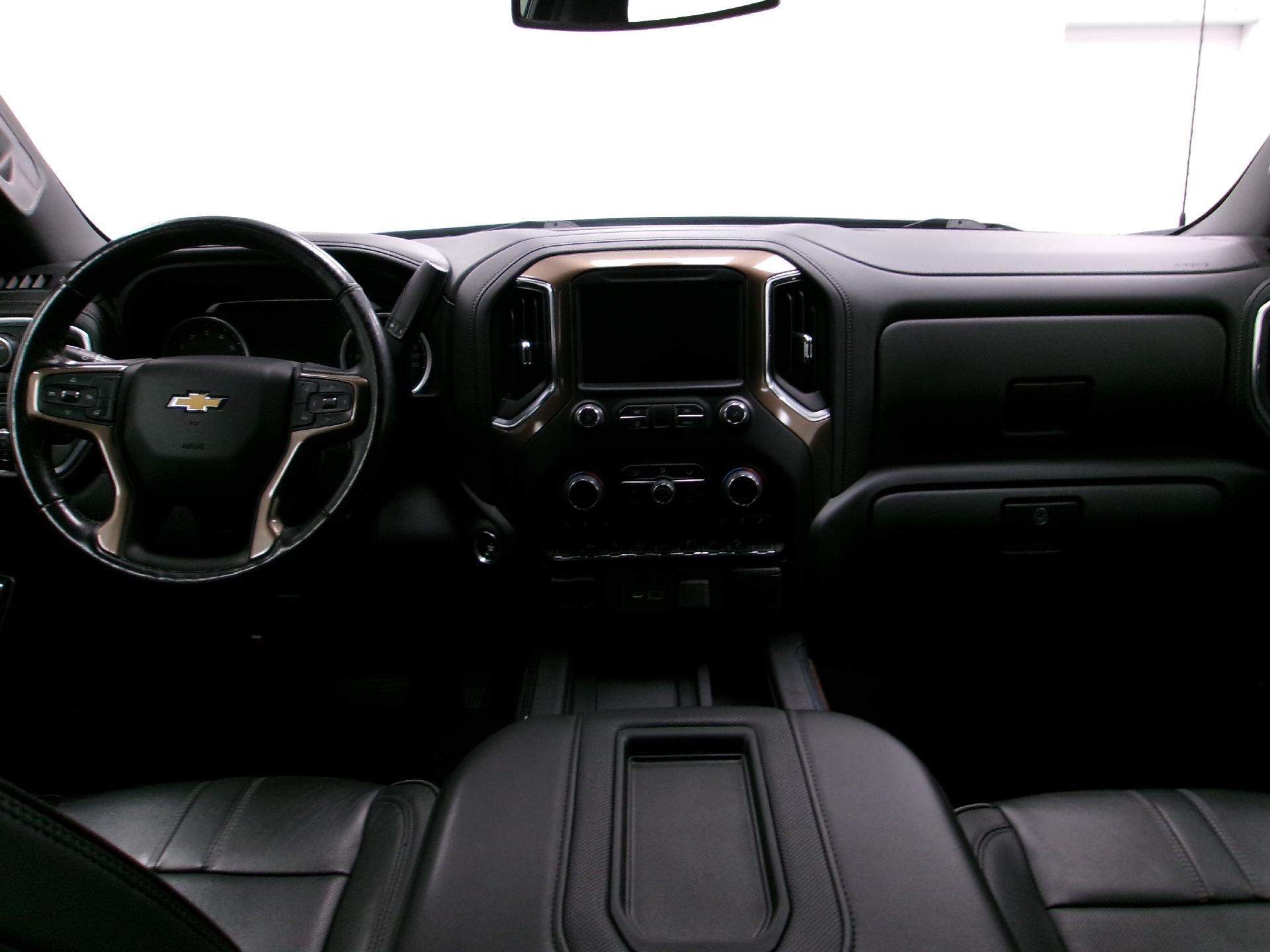 2022 Chevrolet Silverado 1500 LTD Crew Cab Standard Box 4-Wheel Drive High Country