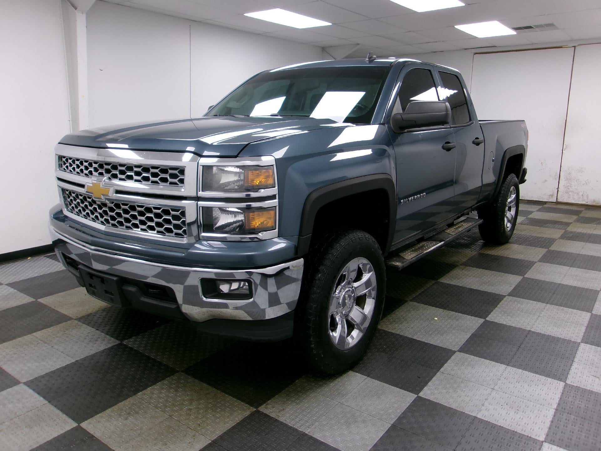2014 Chevrolet Silverado 1500 Double Cab Standard Box 4-Wheel Drive LT w/1LT