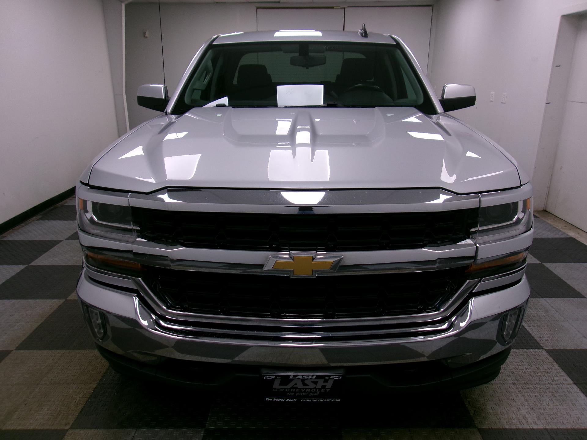 2018 Chevrolet Silverado 1500 Double Cab Standard Box 4-Wheel Drive LT