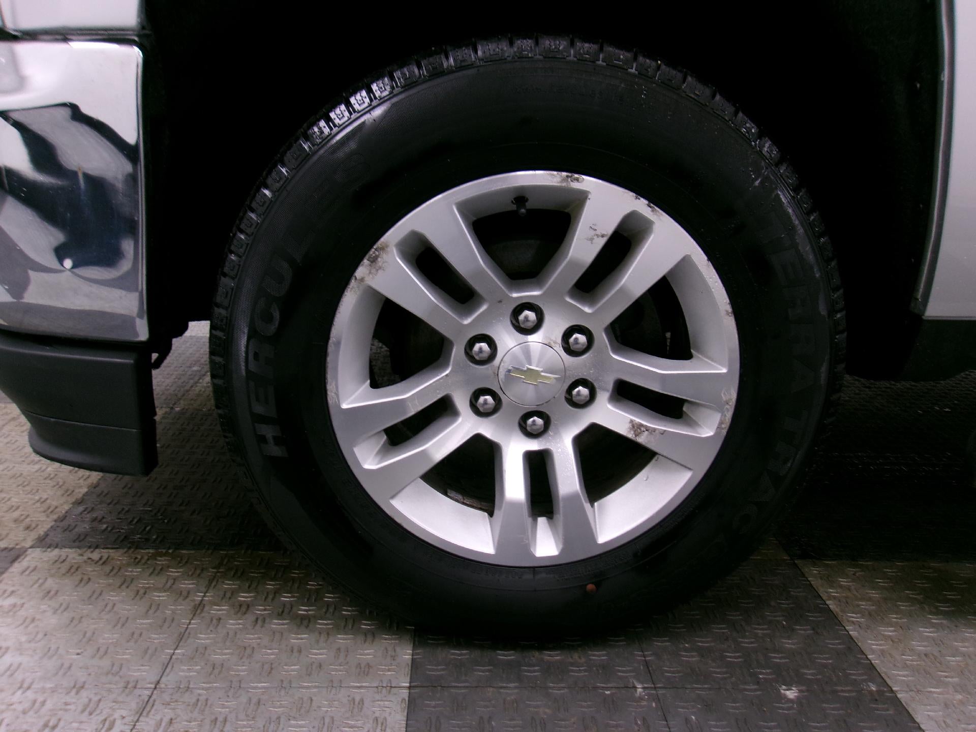 2018 Chevrolet Silverado 1500 Double Cab Standard Box 4-Wheel Drive LT