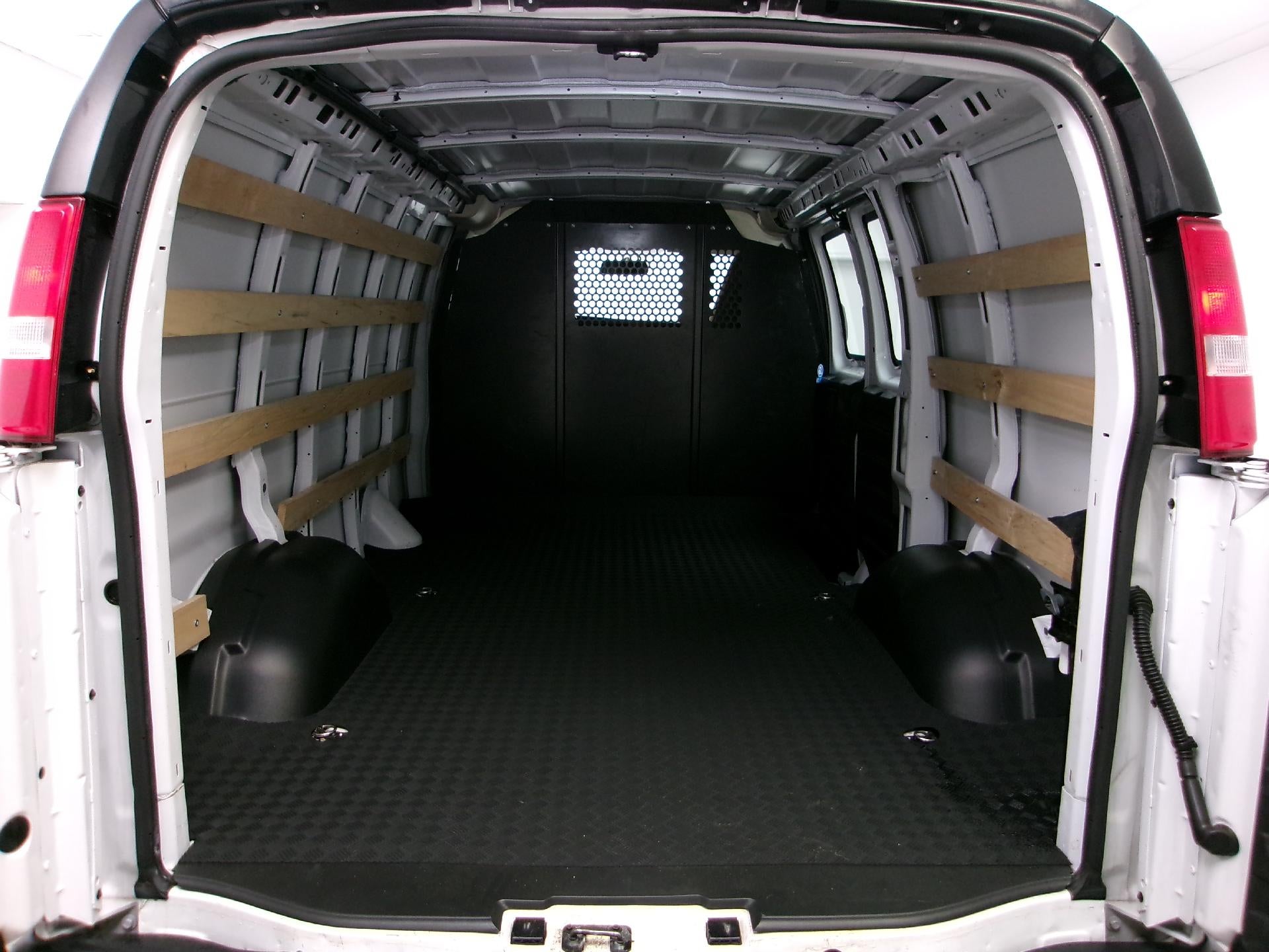 2025 Chevrolet Express Cargo 2500 Regular Wheelbase Rear-Wheel Drive