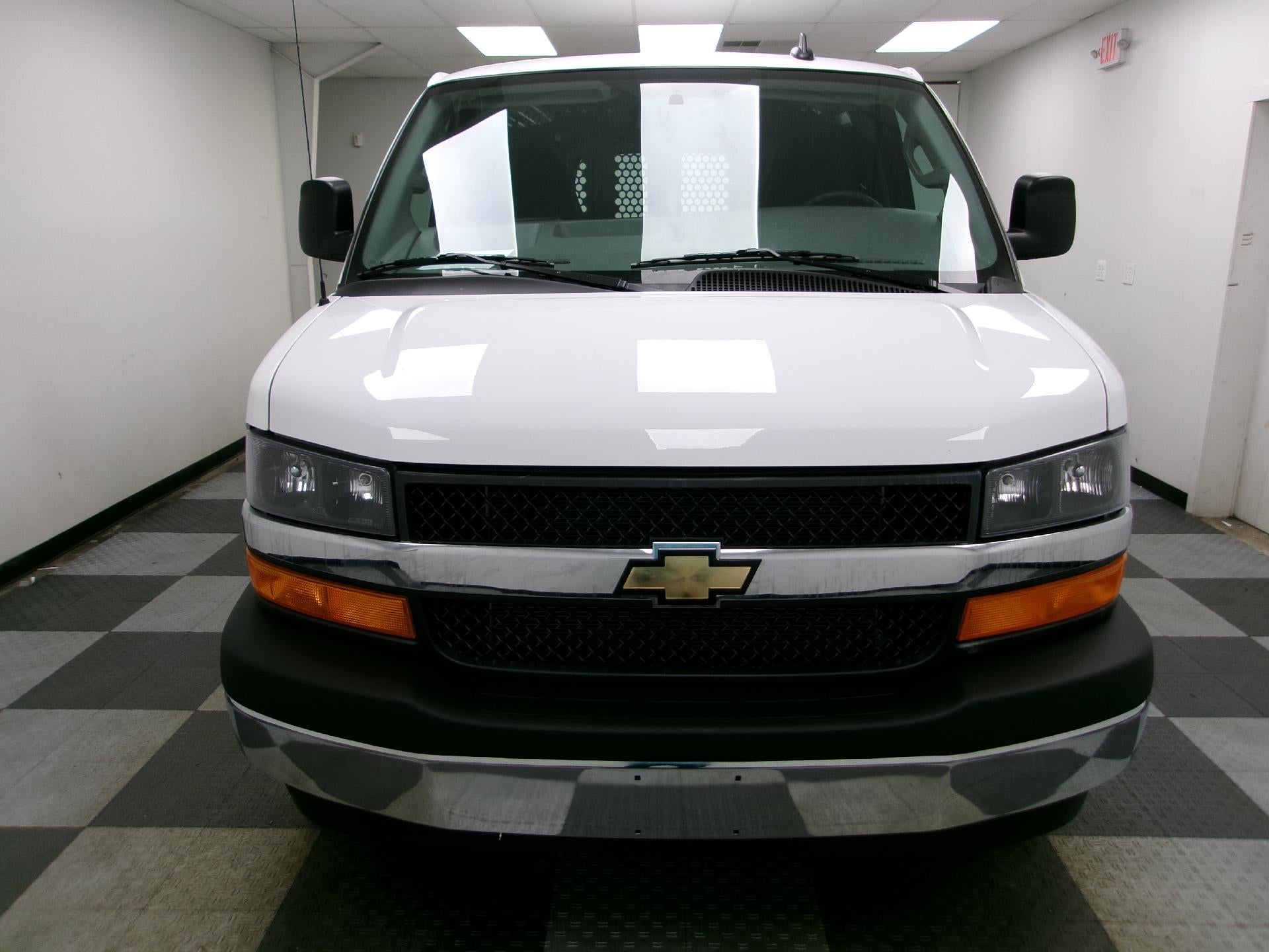 2025 Chevrolet Express Cargo 2500 Regular Wheelbase Rear-Wheel Drive