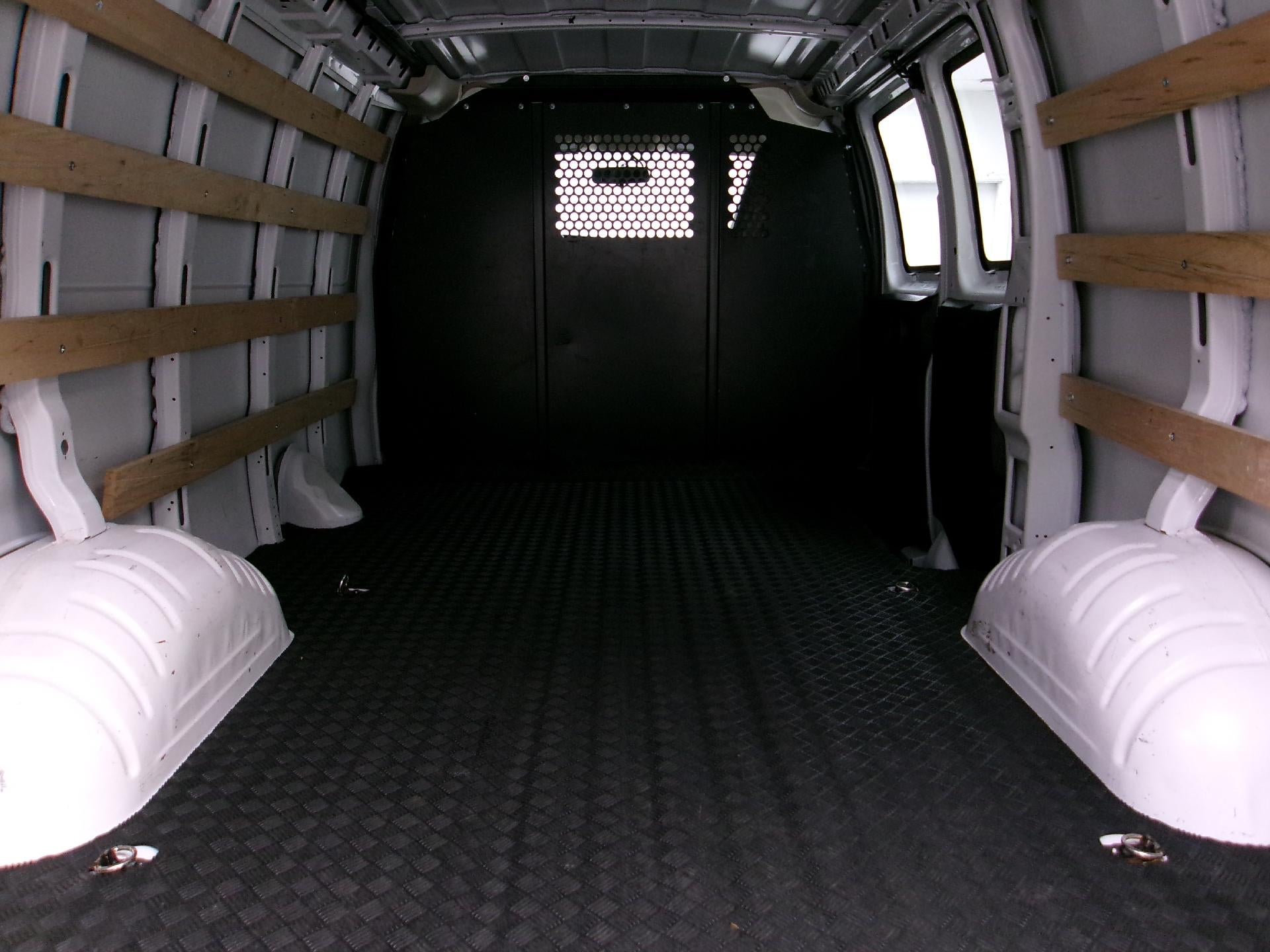 2024 Chevrolet Express Cargo 2500 2500 Regular Wheelbase Rear-Wheel Drive