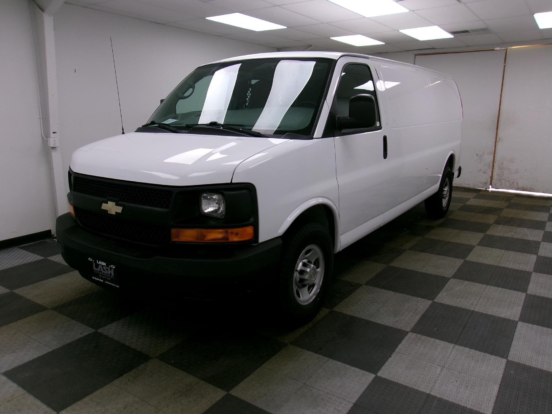 2014 Chevrolet Express Cargo 2500 2500 Extended Wheelbase Rear-Wheel Drive