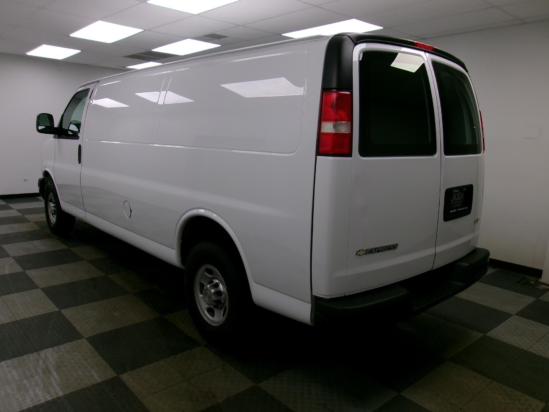 2014 Chevrolet Express Cargo 2500 2500 Extended Wheelbase Rear-Wheel Drive