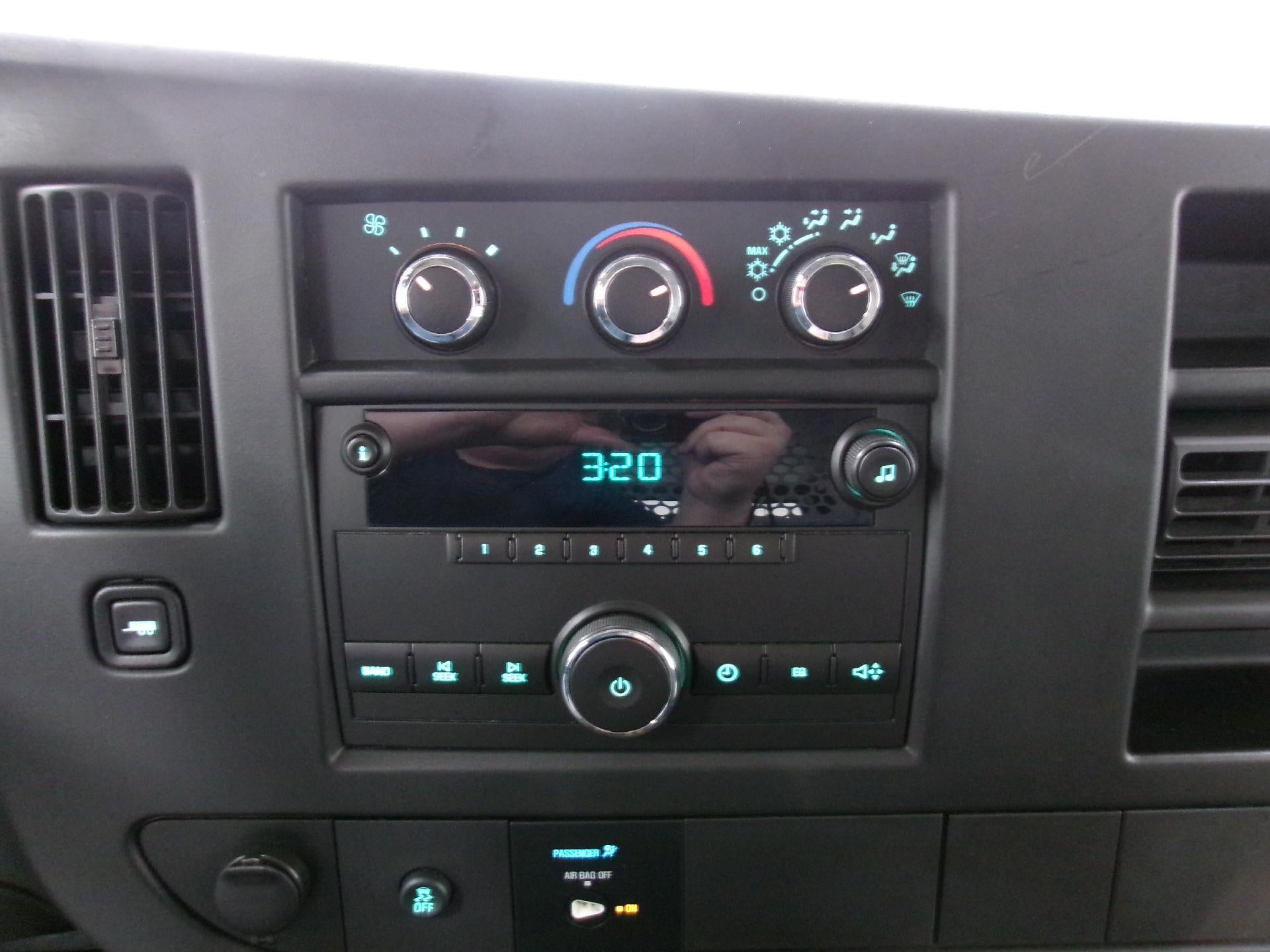 2014 Chevrolet Express Cargo 2500 2500 Extended Wheelbase Rear-Wheel Drive