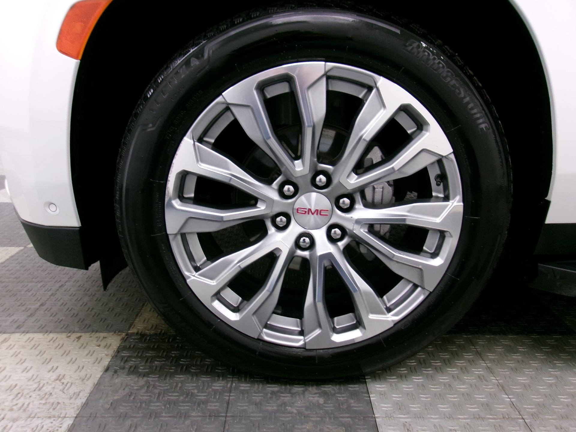 2024 GMC Yukon 4WD 4dr Denali