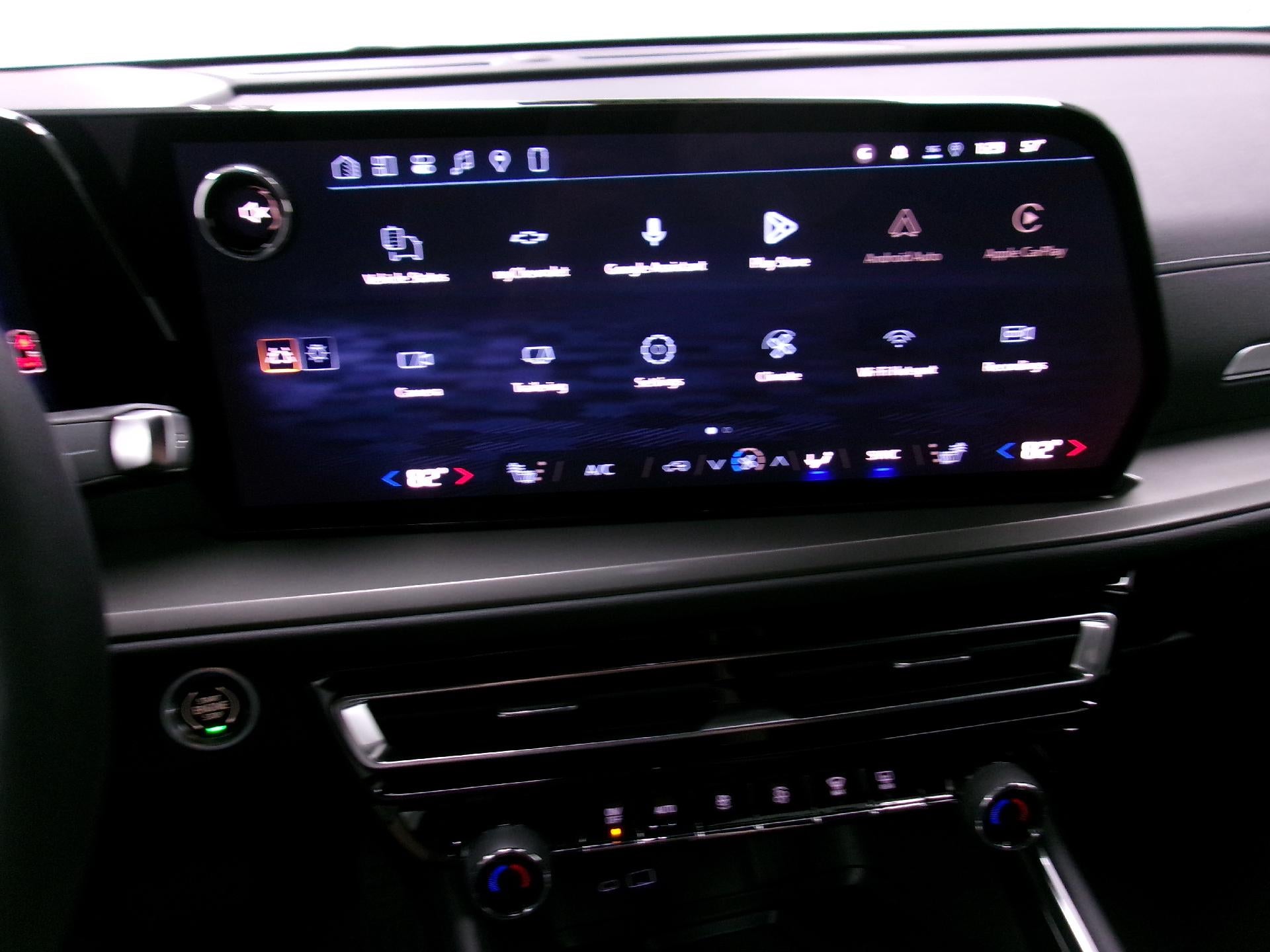 2027 Chevrolet Traverse LT w/1LT