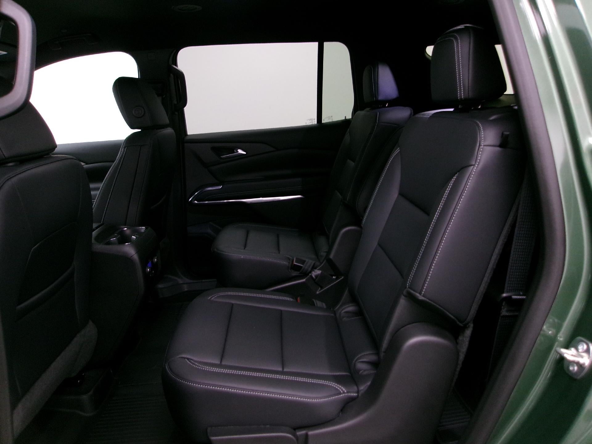 2027 Chevrolet Traverse LT w/1LT