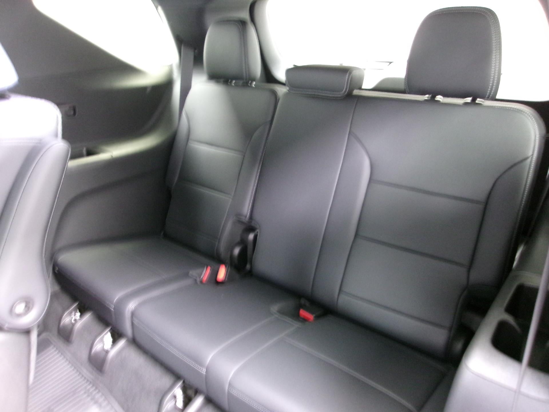 2027 Chevrolet Traverse LT w/1LT