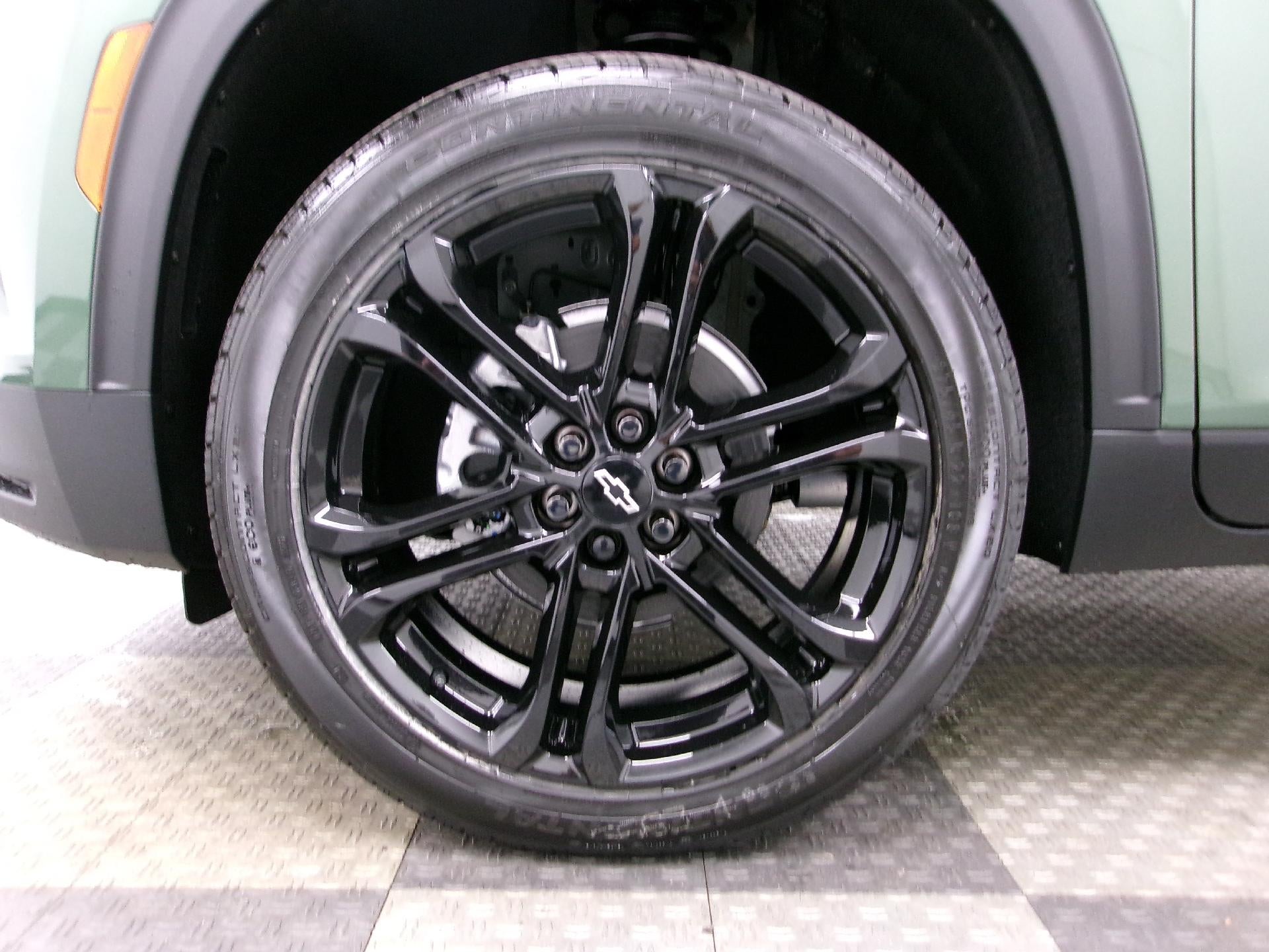 2027 Chevrolet Traverse LT w/1LT