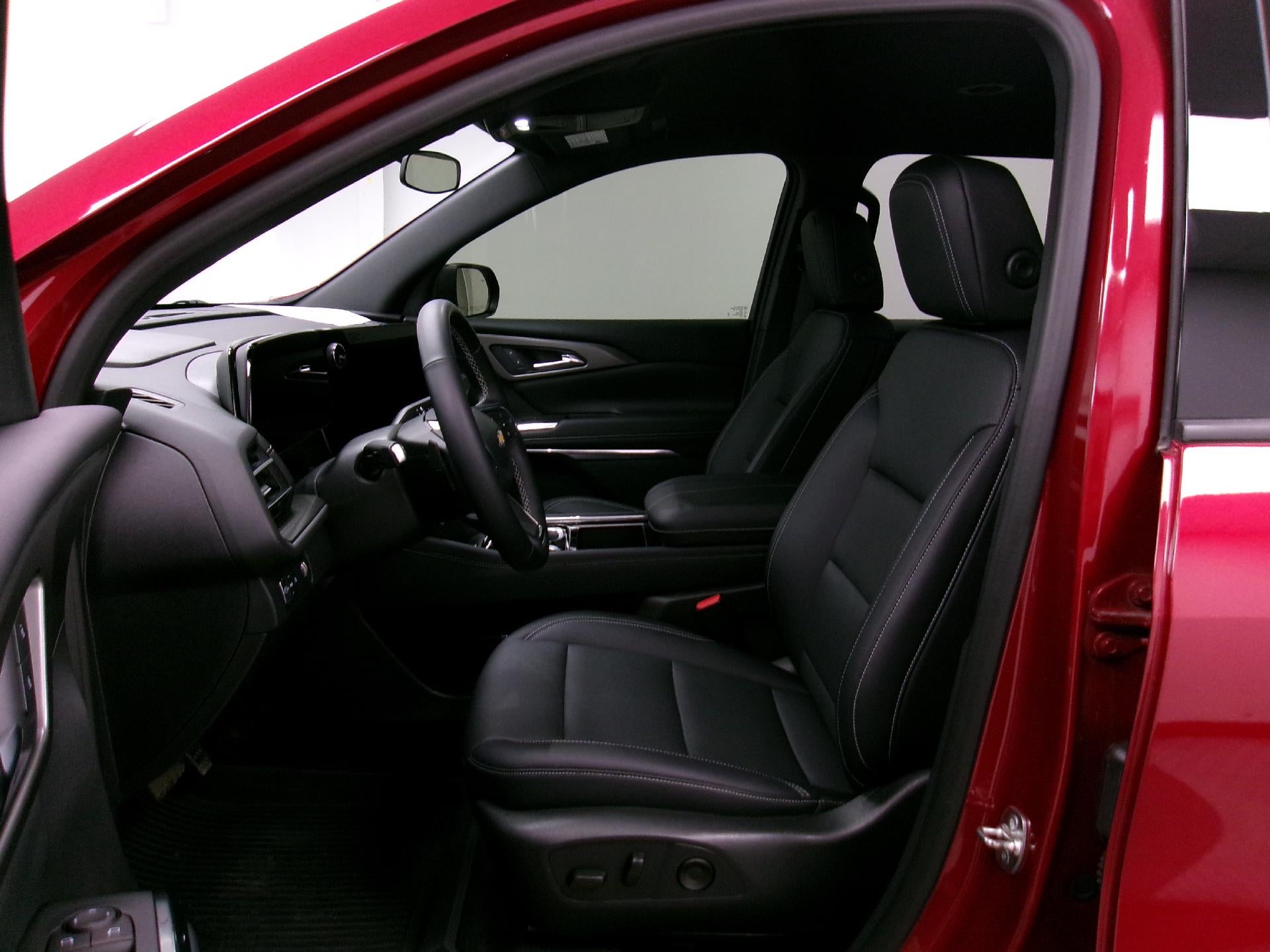 2025 Chevrolet Traverse LT w/1LT