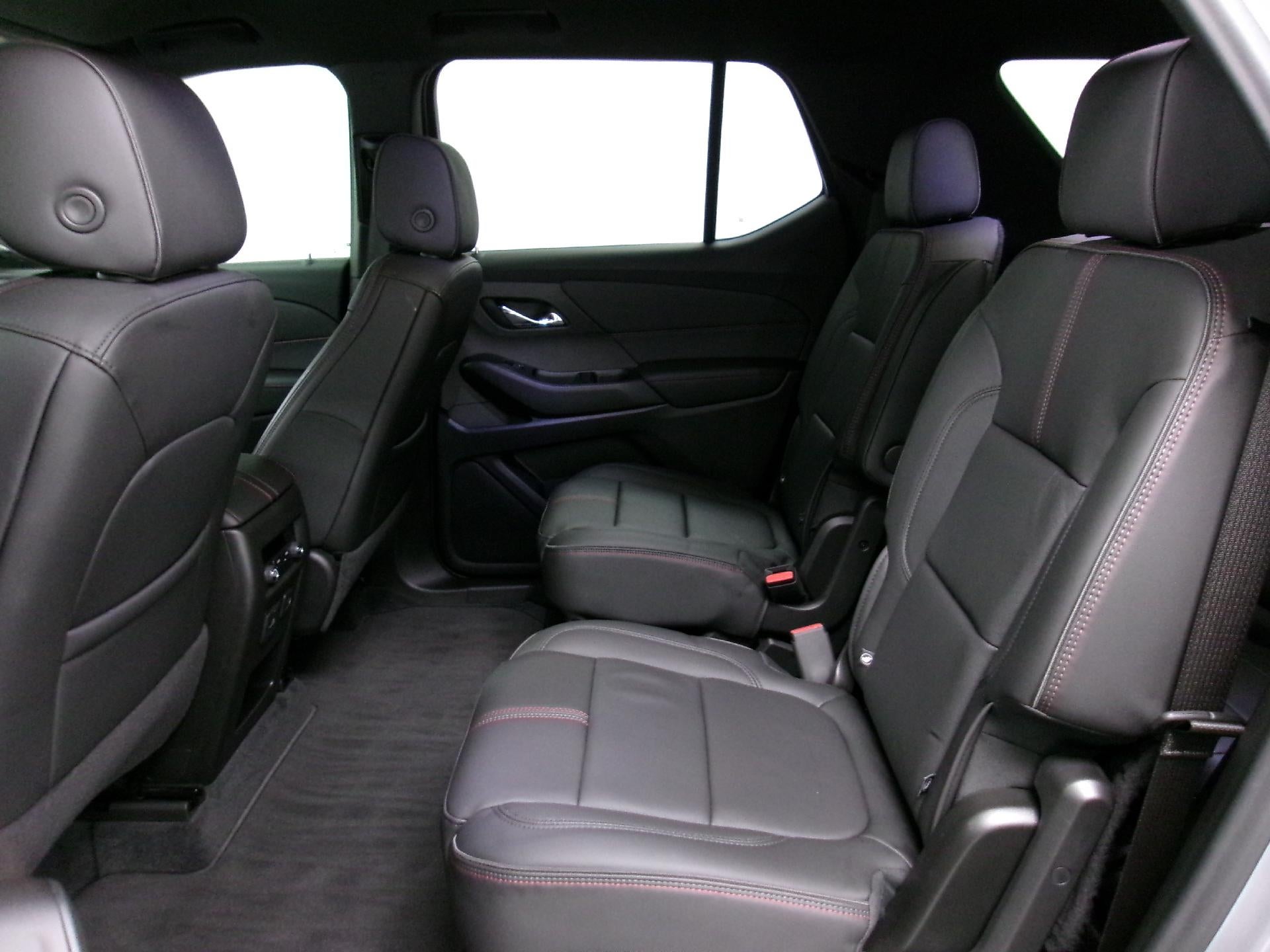 2023 Chevrolet Traverse FWD 2LT