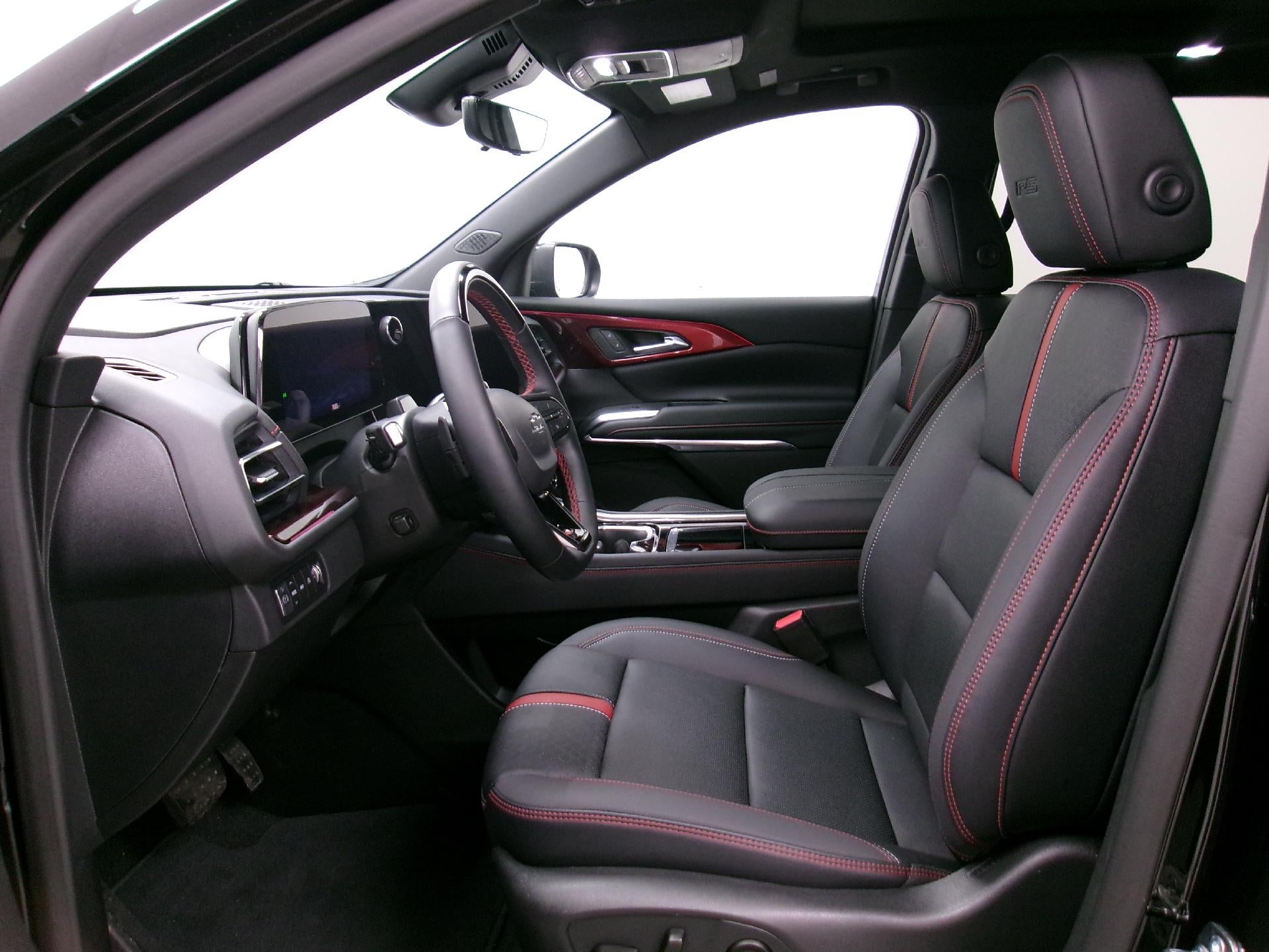 2025 Chevrolet Traverse RS w/2RS