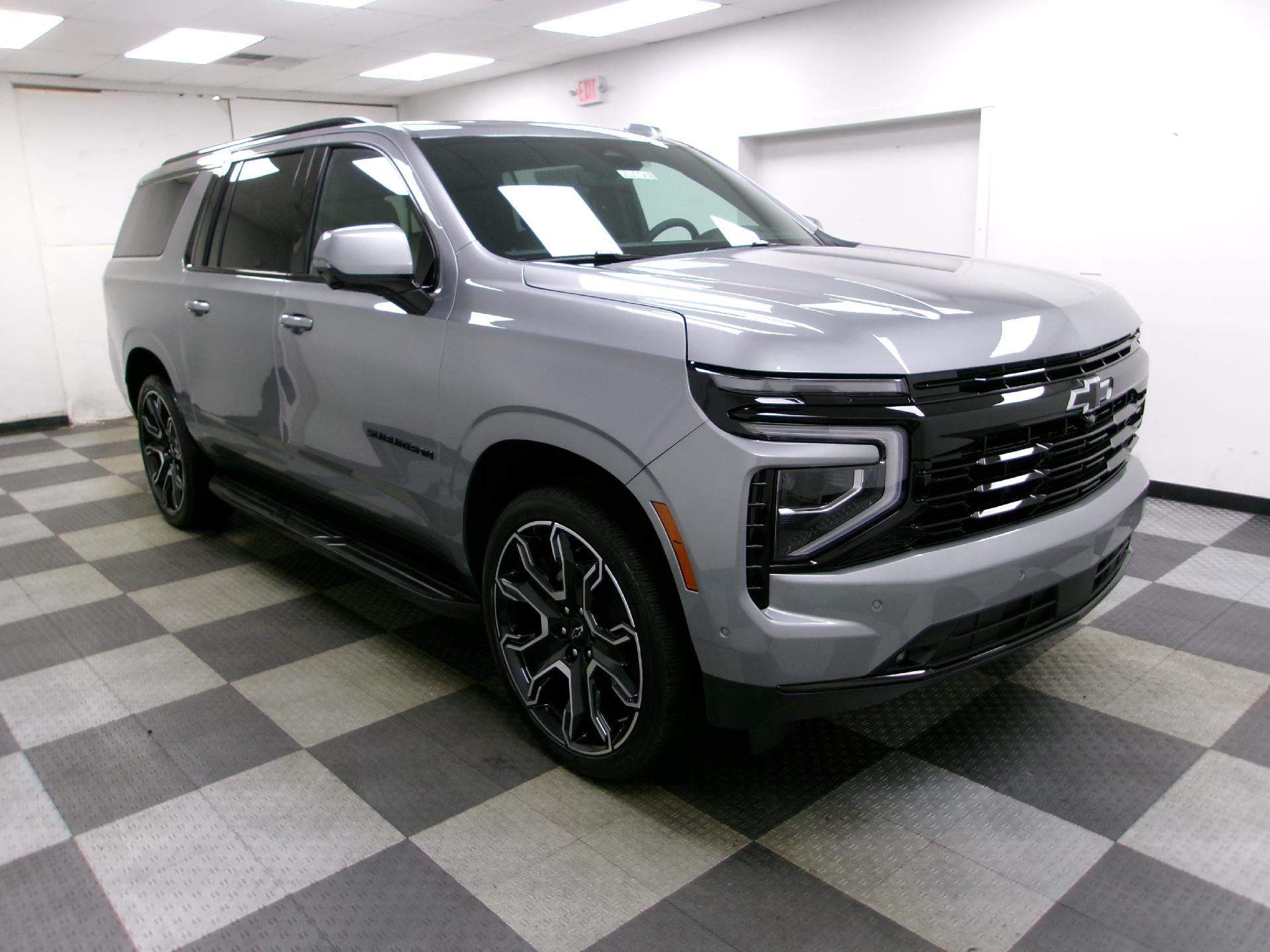 2026 Chevrolet Suburban 4WD RST